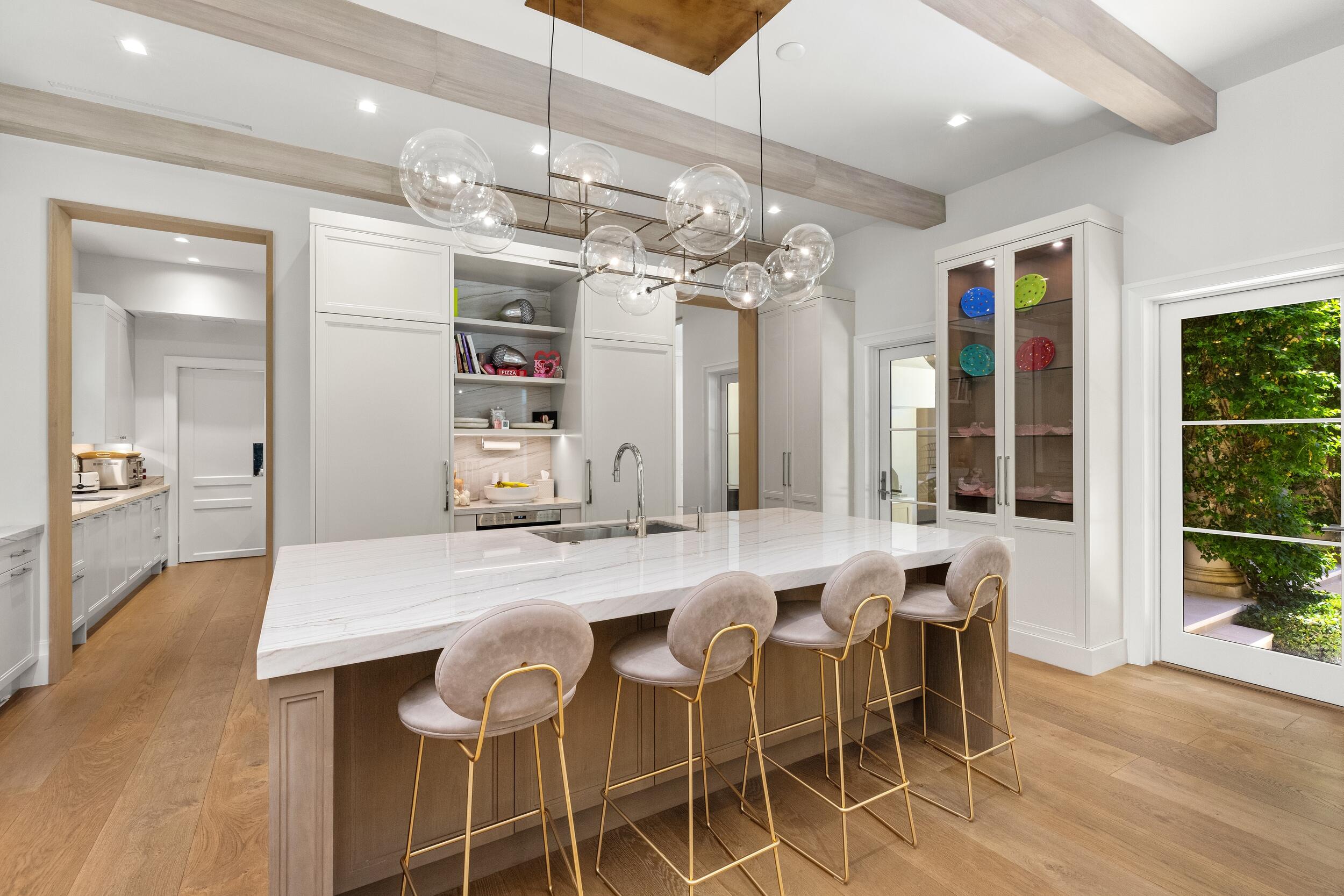 220 Jungle Palm Beach, FL 33480