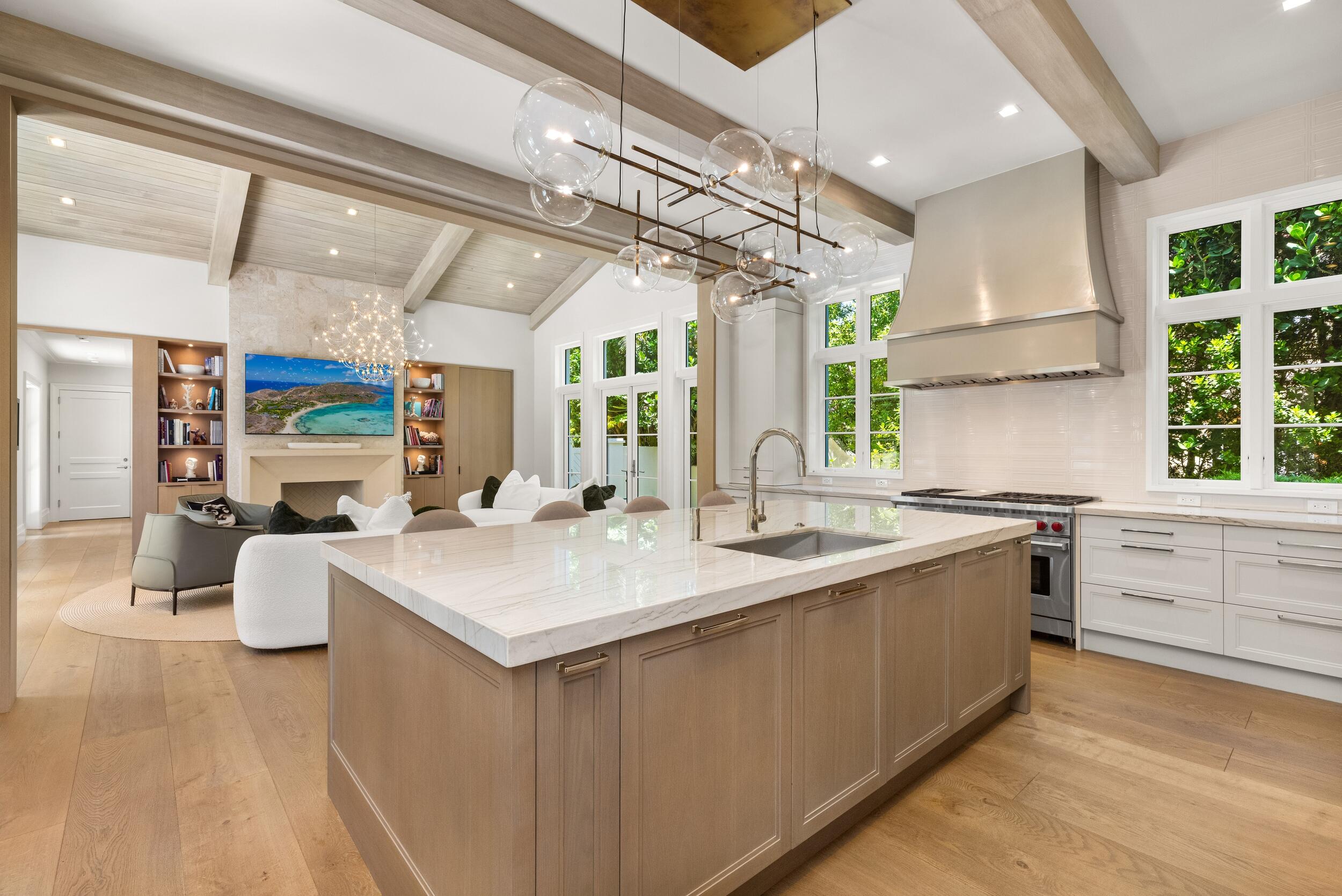 220 Jungle Palm Beach, FL 33480