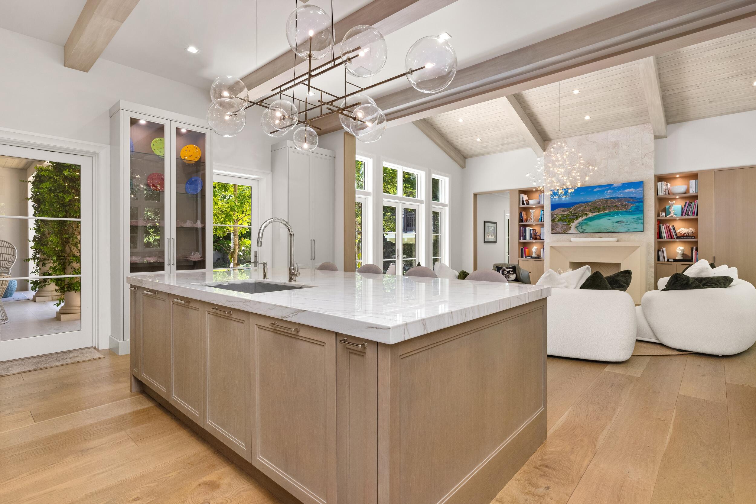 220 Jungle Palm Beach, FL 33480