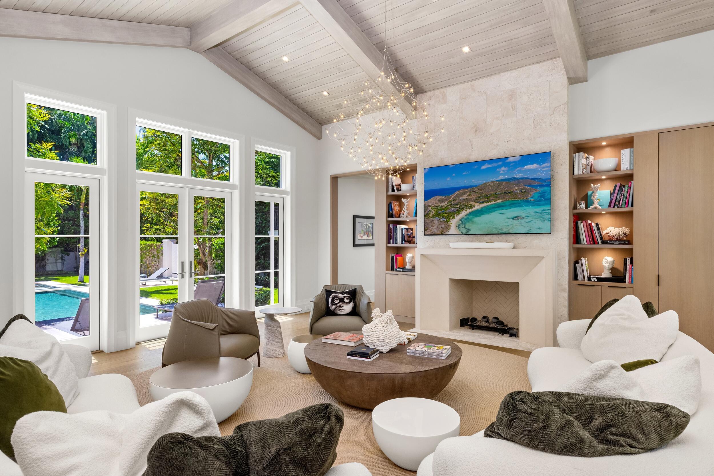 220 Jungle Palm Beach, FL 33480