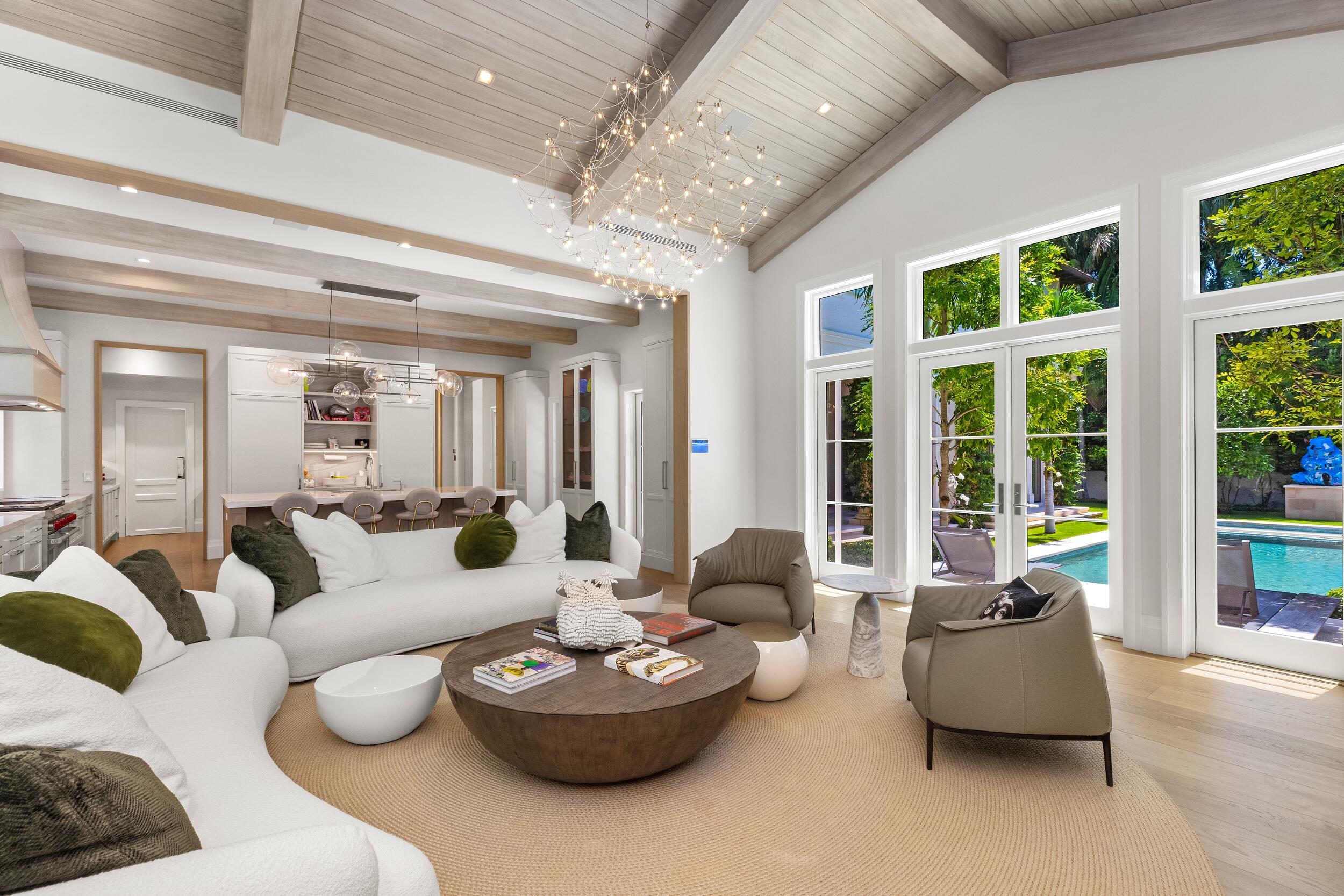 220 Jungle Palm Beach, FL 33480