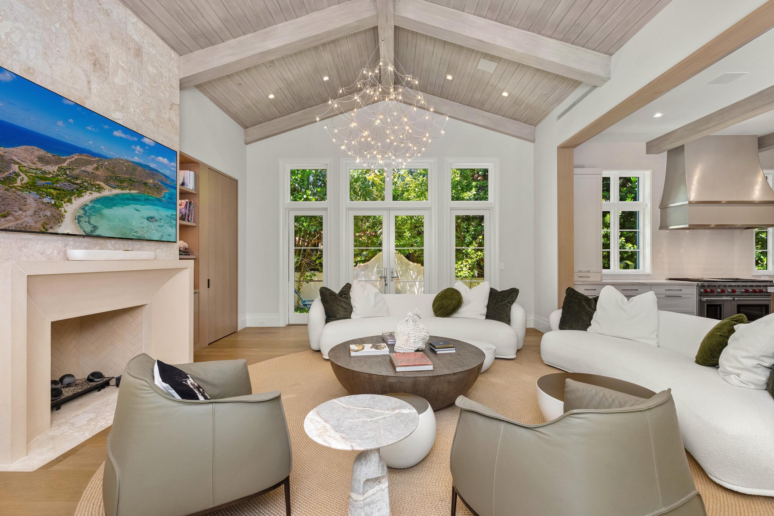 220 Jungle Palm Beach, FL 33480