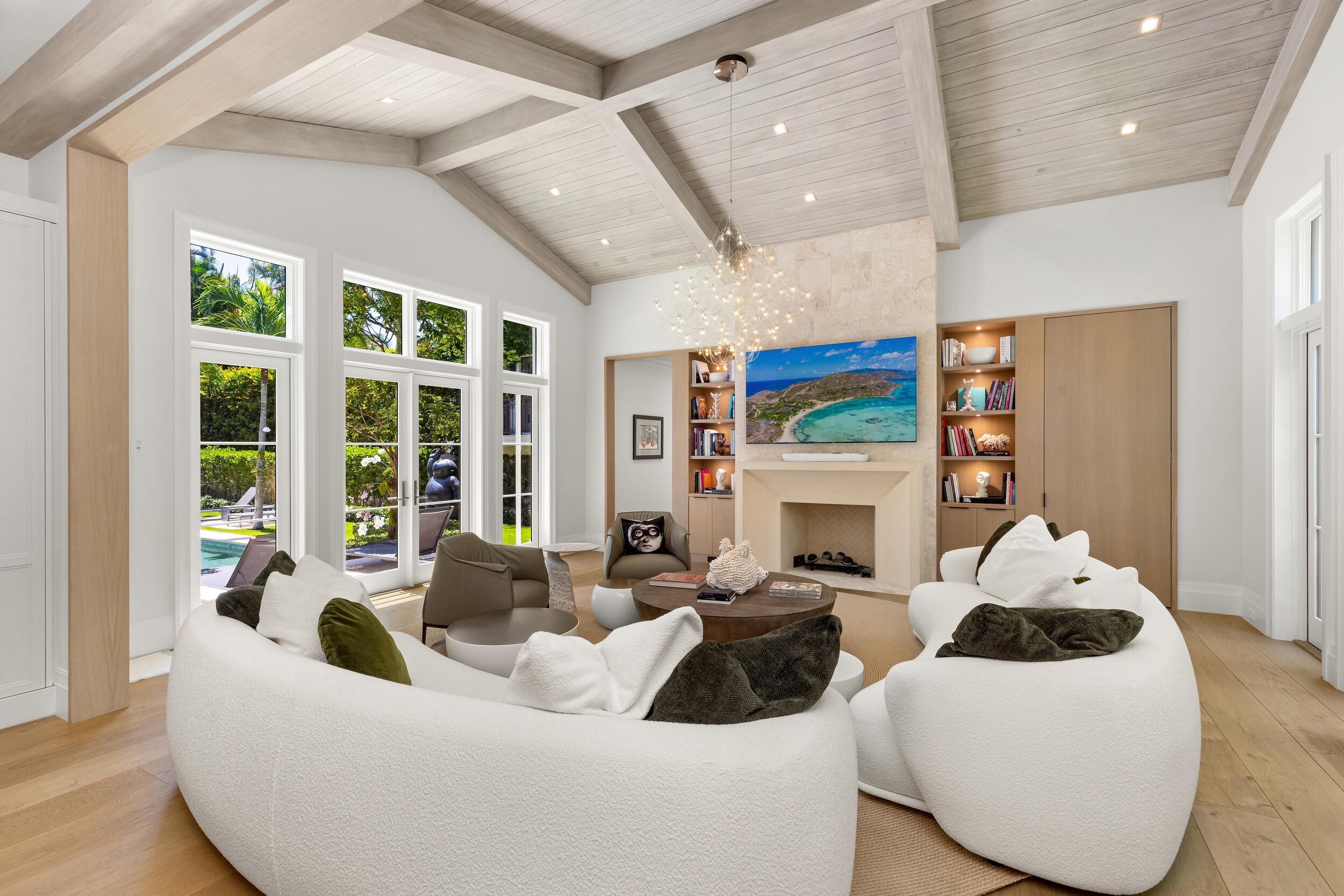 220 Jungle Palm Beach, FL 33480