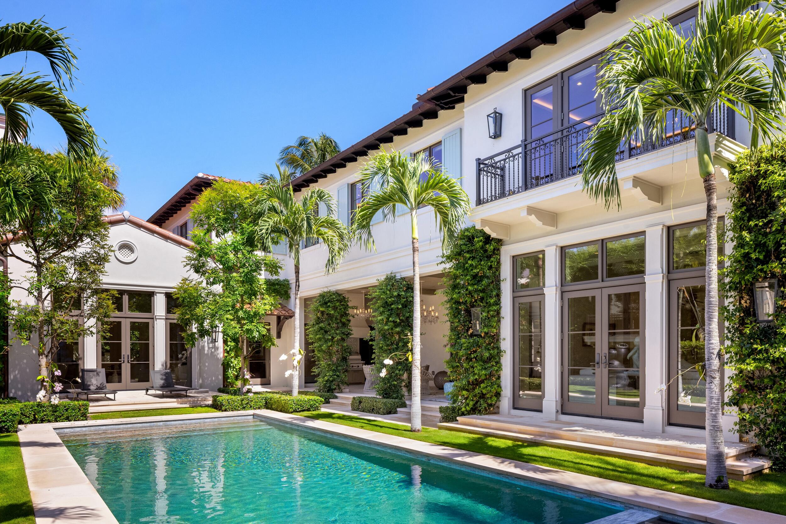 220 Jungle Palm Beach, FL 33480