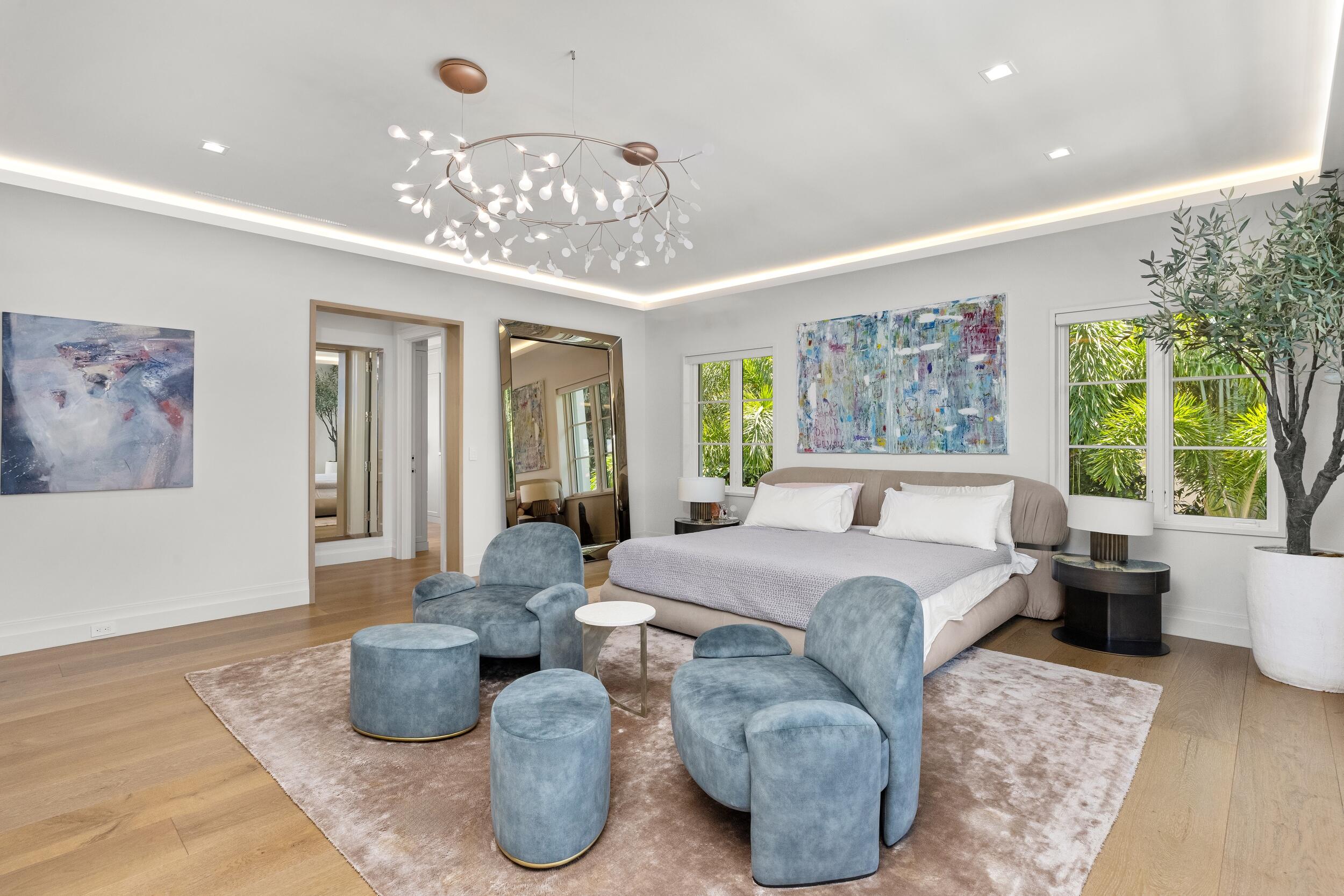 220 Jungle Palm Beach, FL 33480