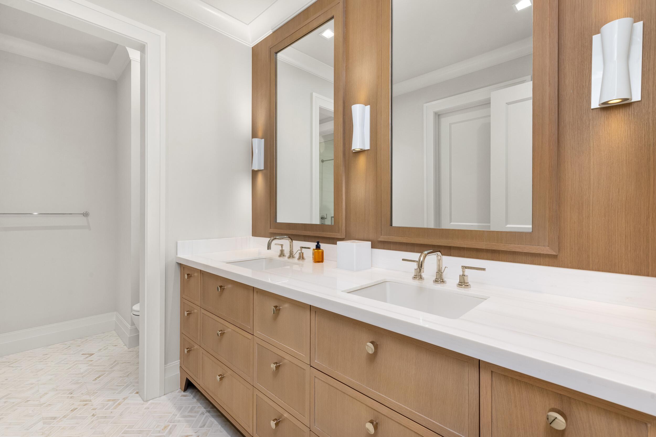 220 Jungle Palm Beach, FL 33480
