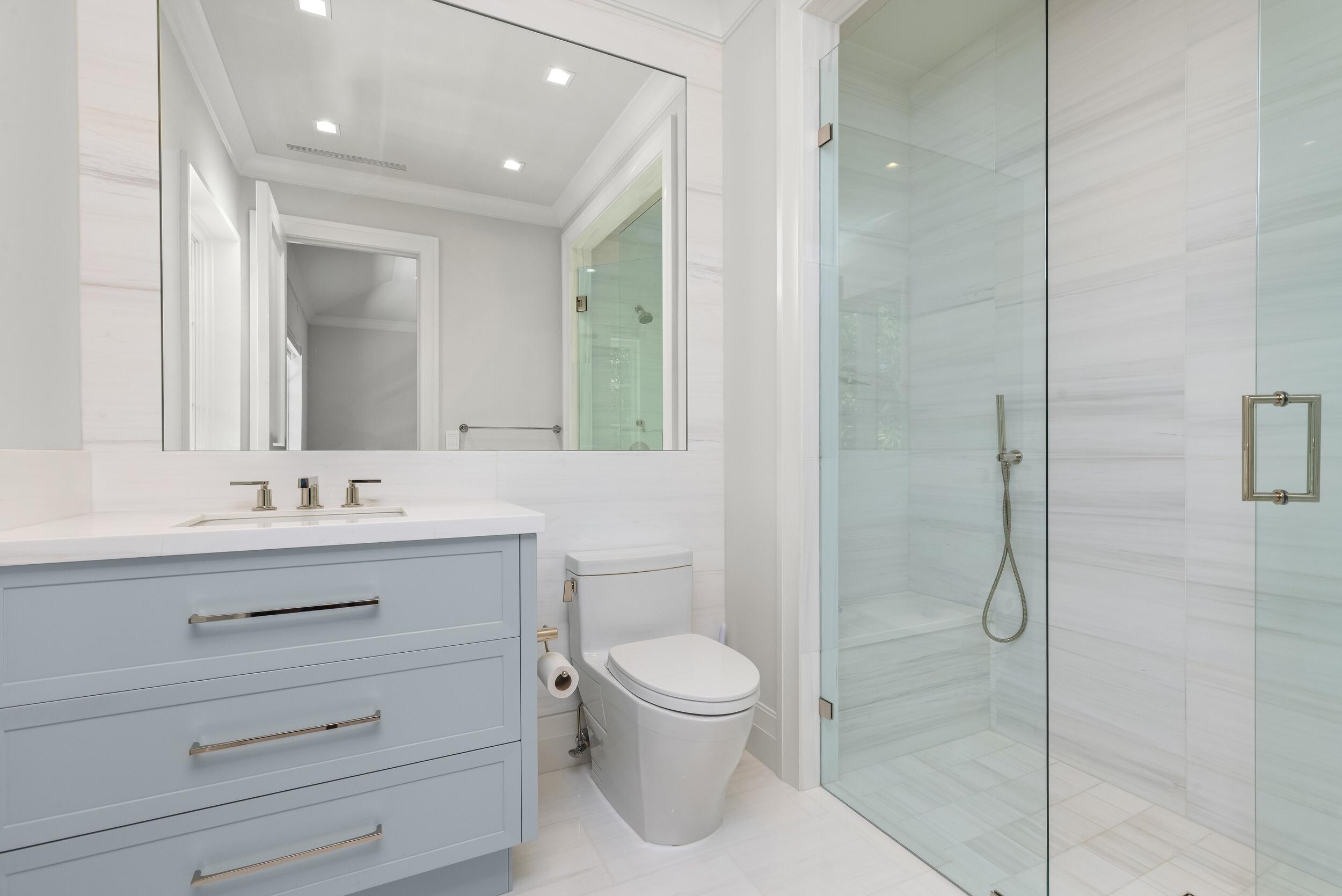 220 Jungle Palm Beach, FL 33480