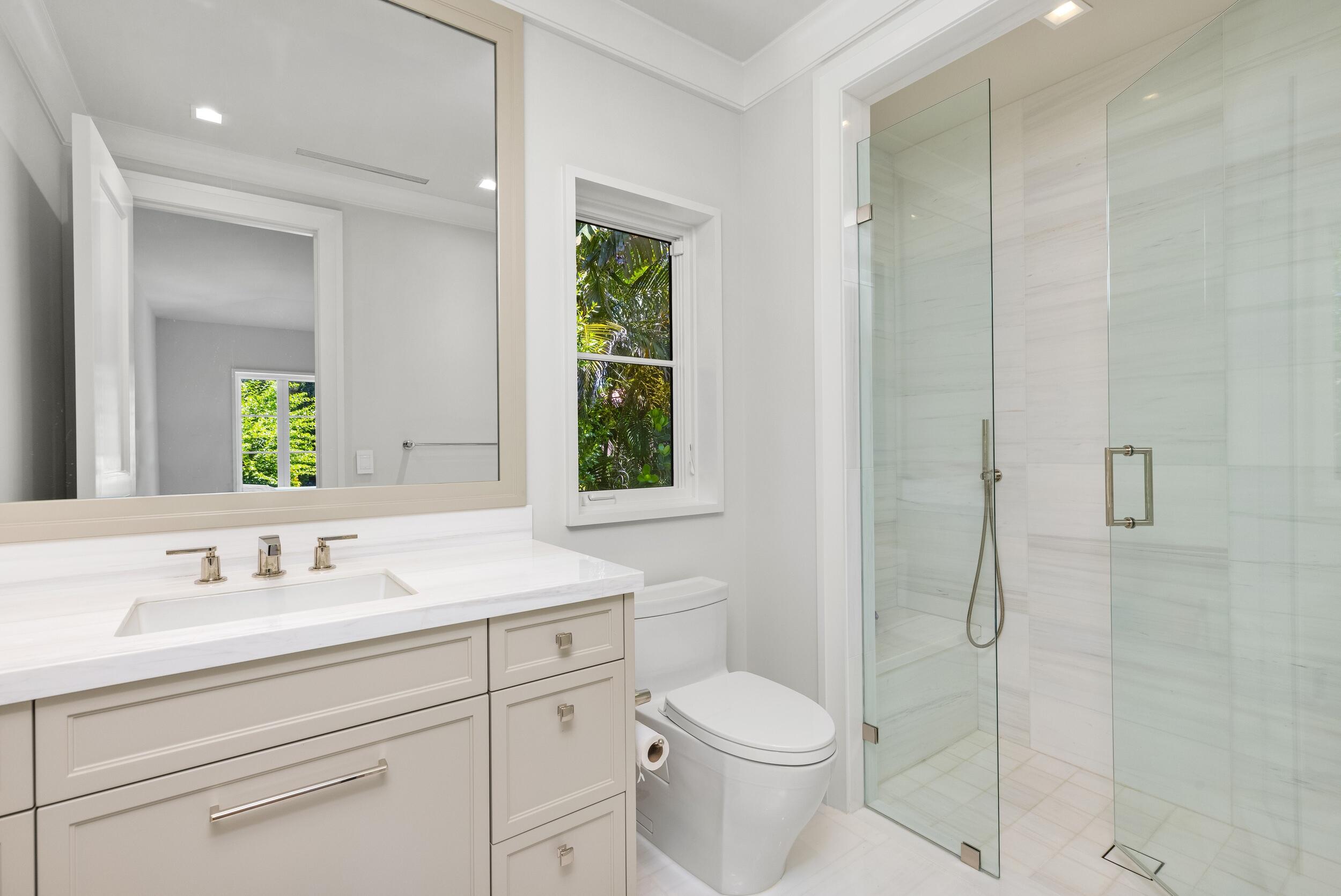 220 Jungle Palm Beach, FL 33480