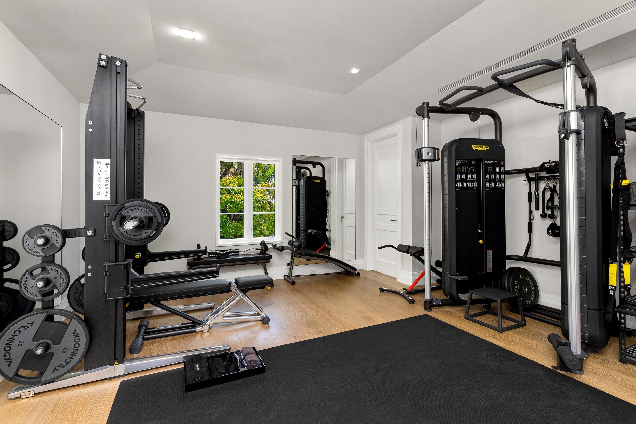 220 Jungle Palm Beach, FL 33480