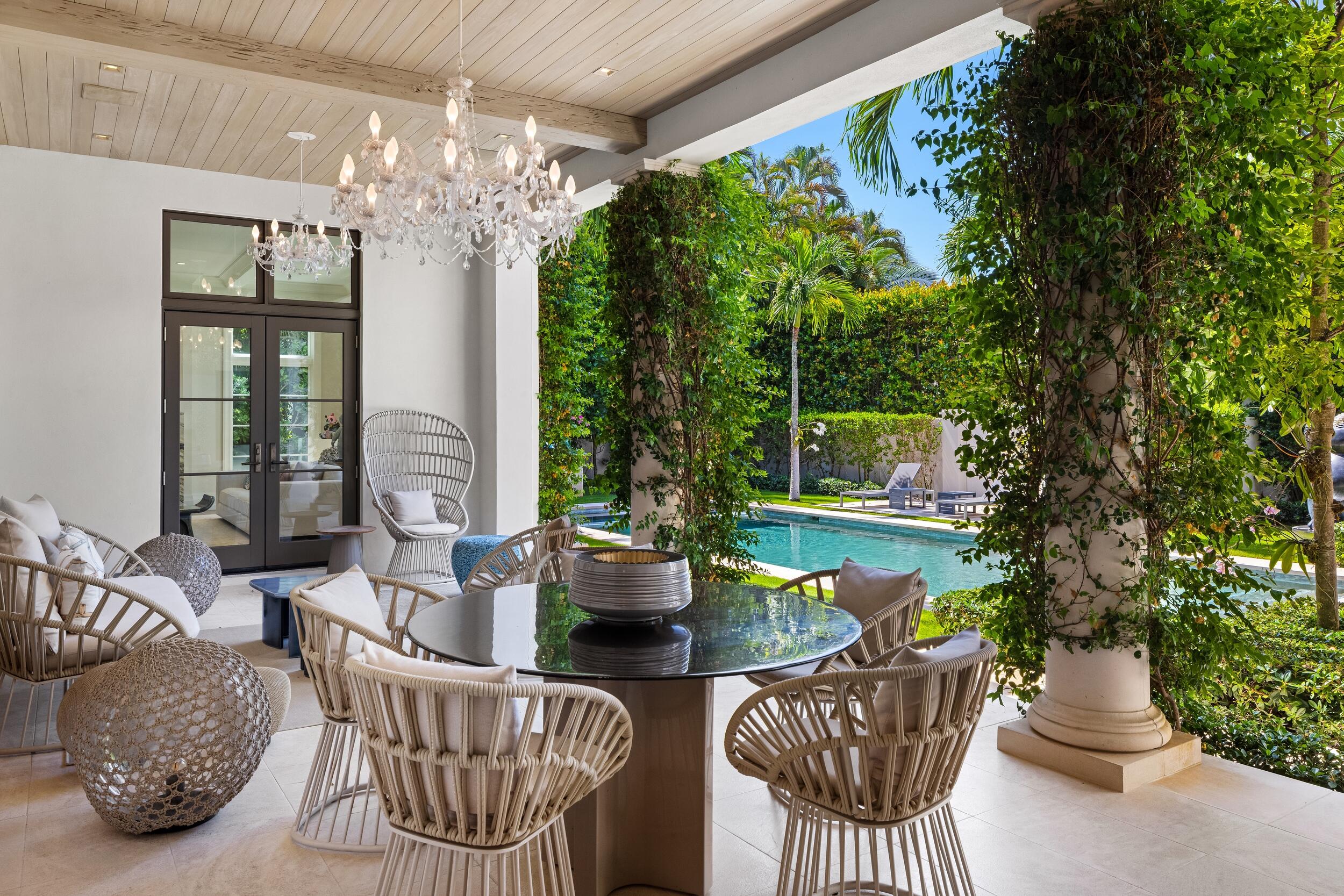 220 Jungle Palm Beach, FL 33480