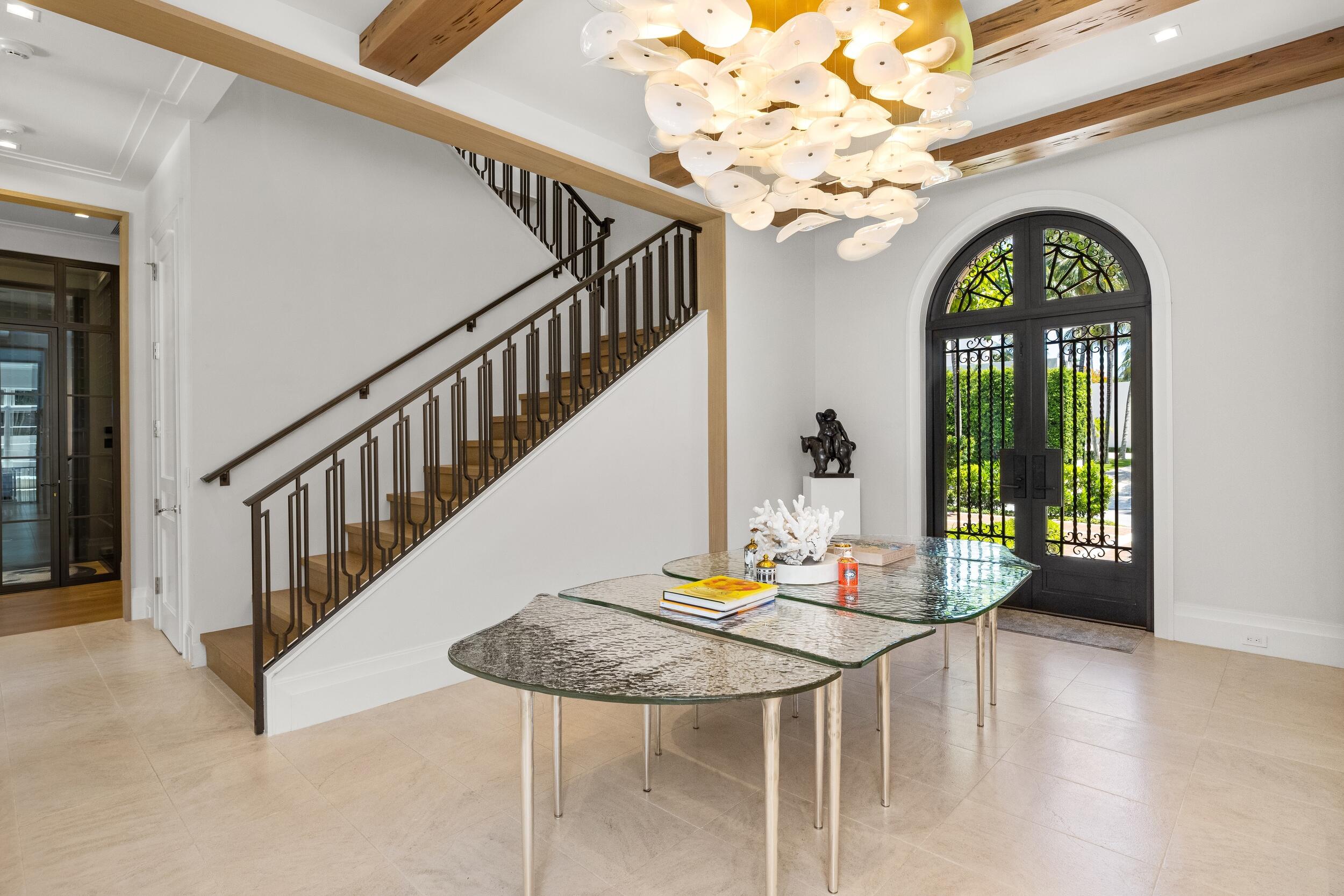 220 Jungle Palm Beach, FL 33480