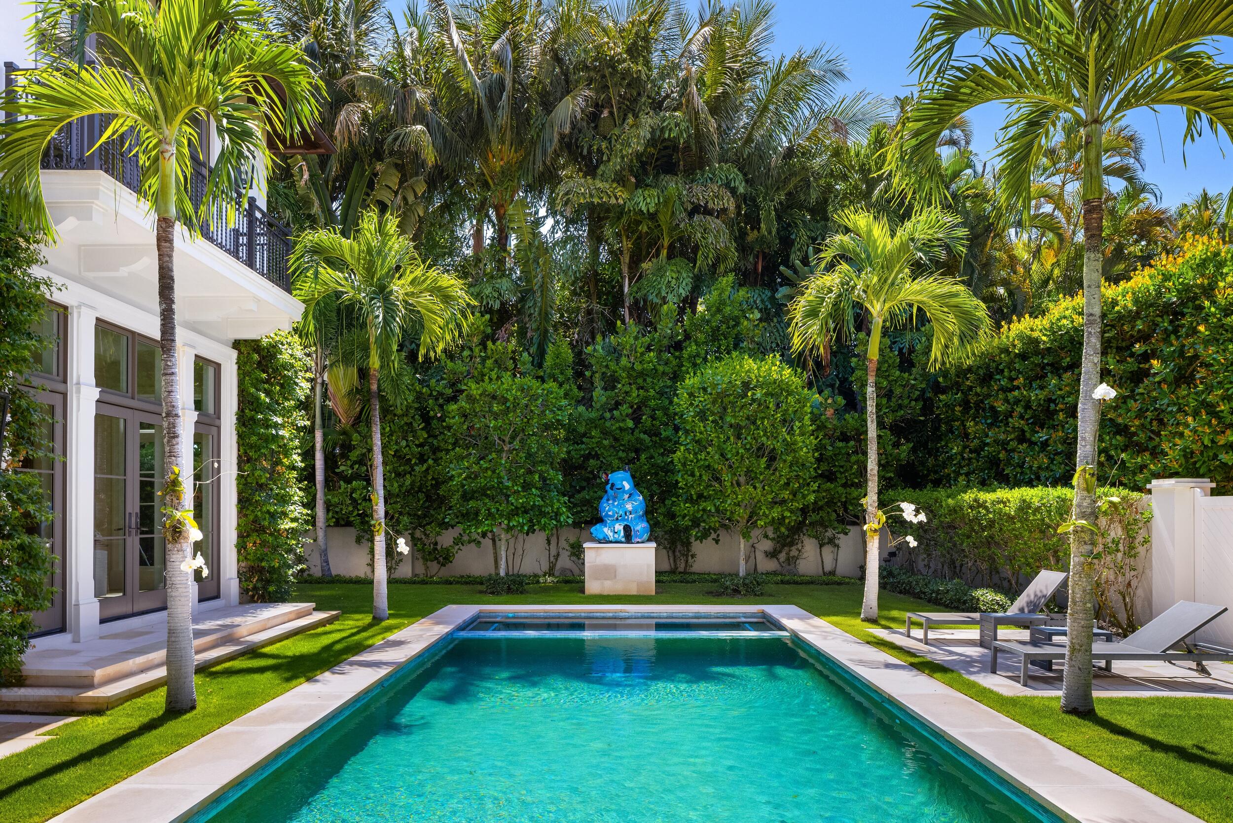 220 Jungle Palm Beach, FL 33480
