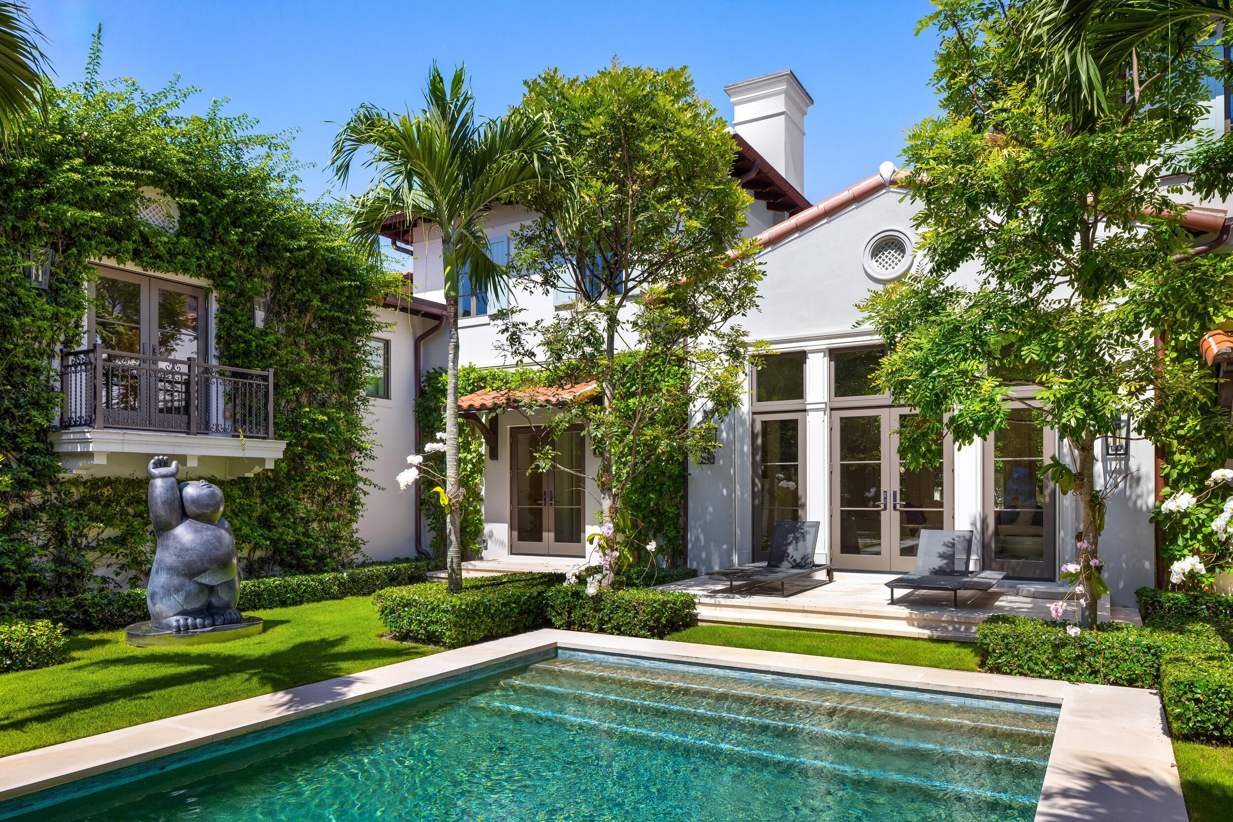 220 Jungle Palm Beach, FL 33480