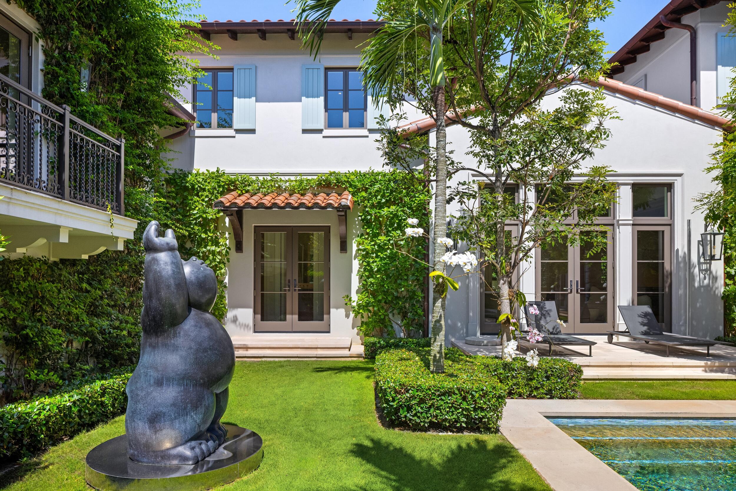 220 Jungle Palm Beach, FL 33480