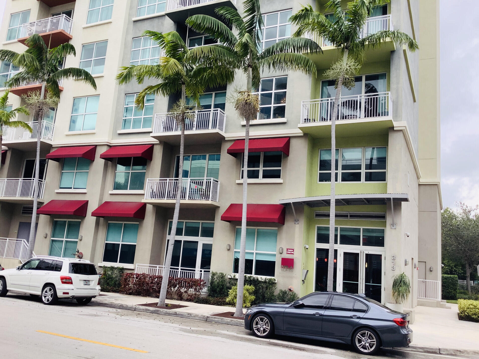 313 NE 2nd #305