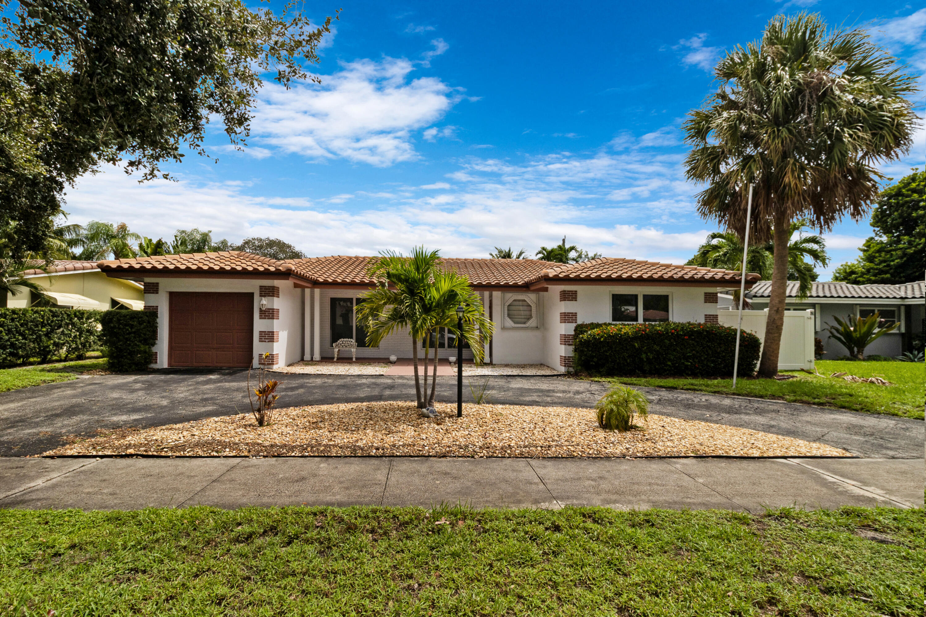 6500 NE 21st Dr