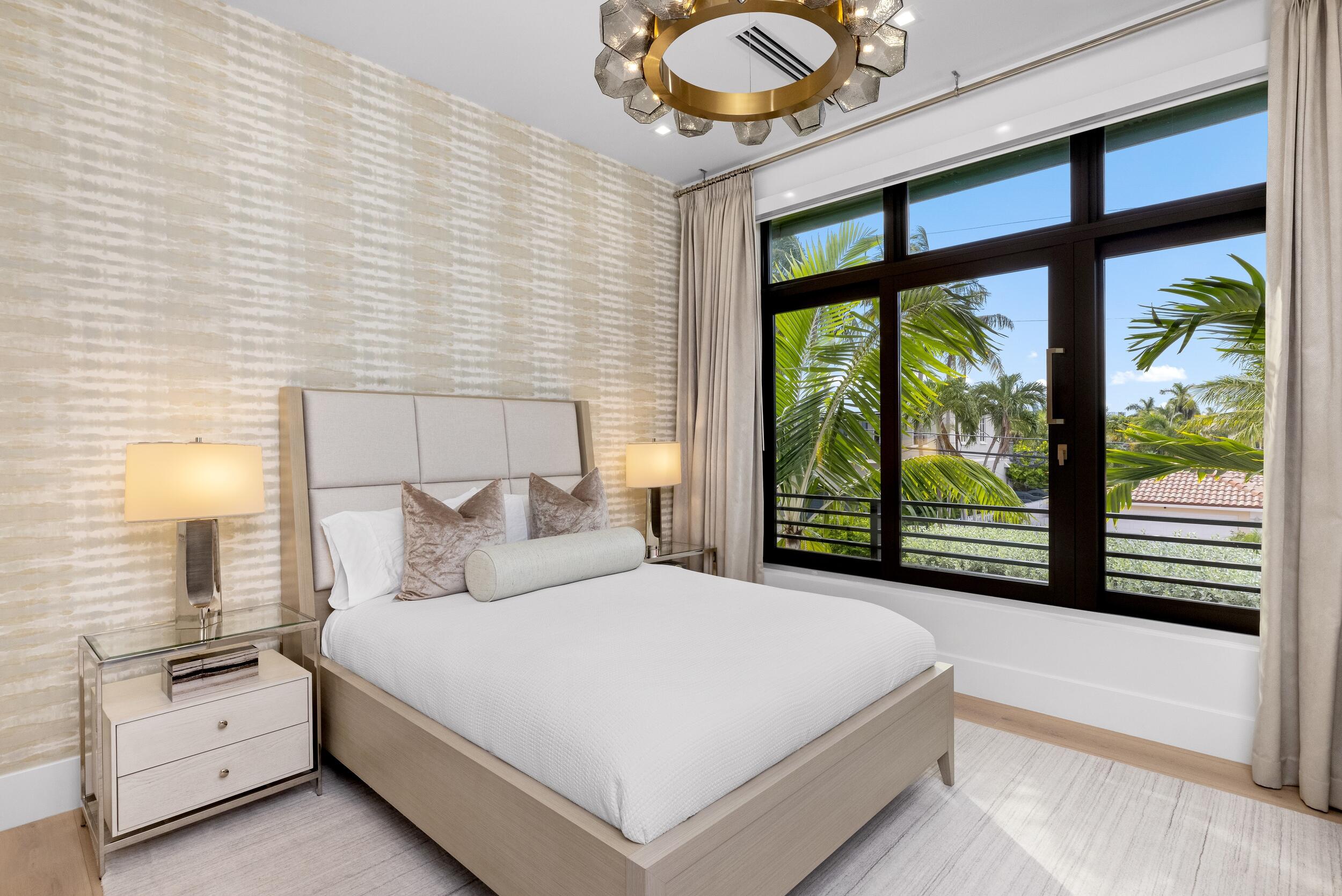 70 Isla Bahia Dr Fort Lauderdale, FL 33316