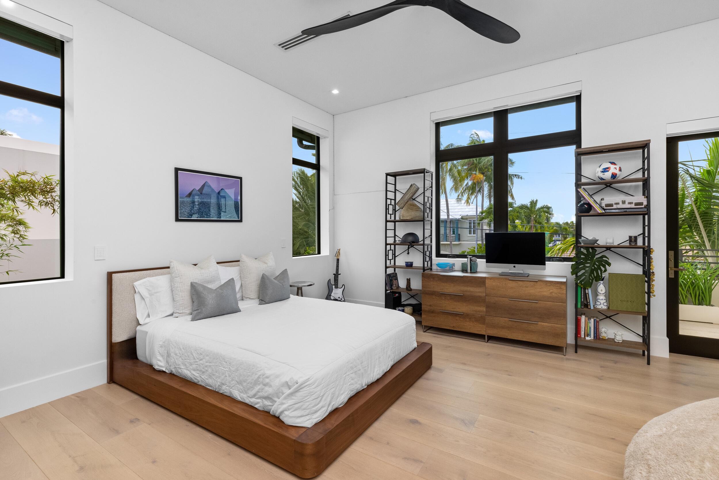 70 Isla Bahia Dr Fort Lauderdale, FL 33316