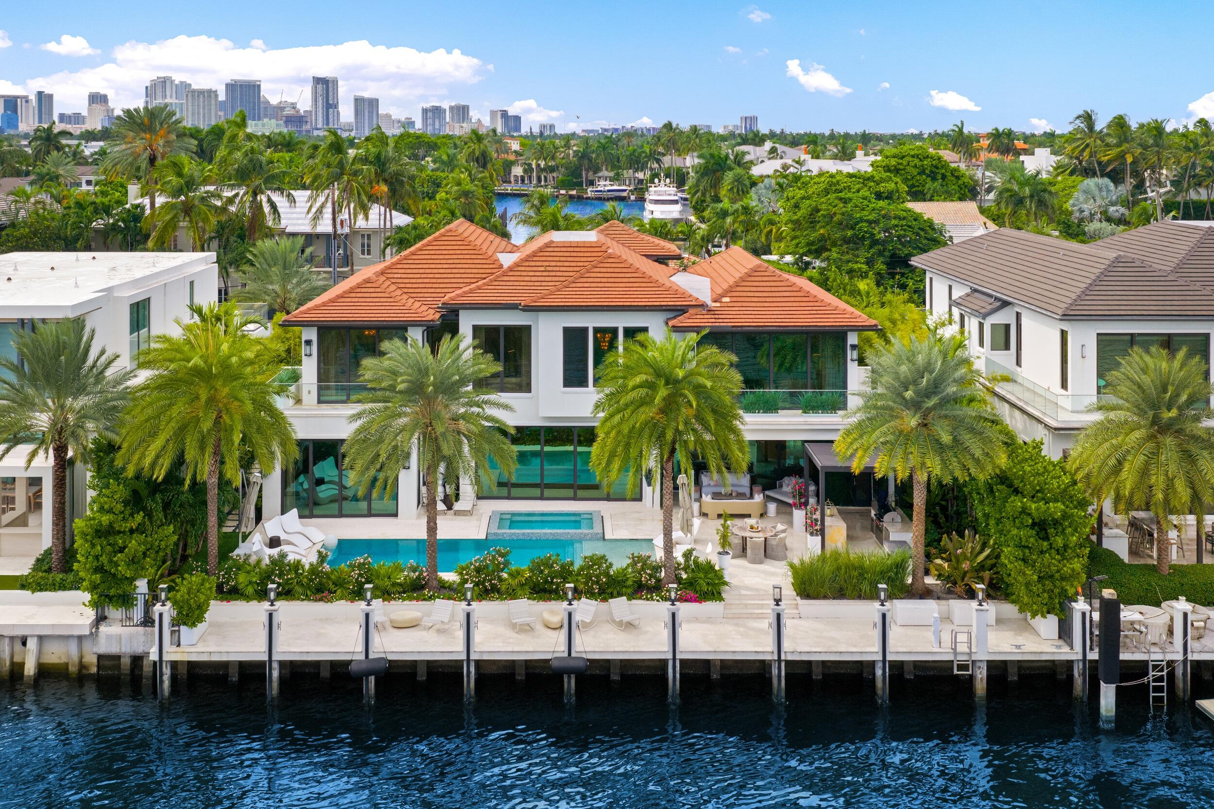 70 Isla Bahia Dr Fort Lauderdale, FL 33316