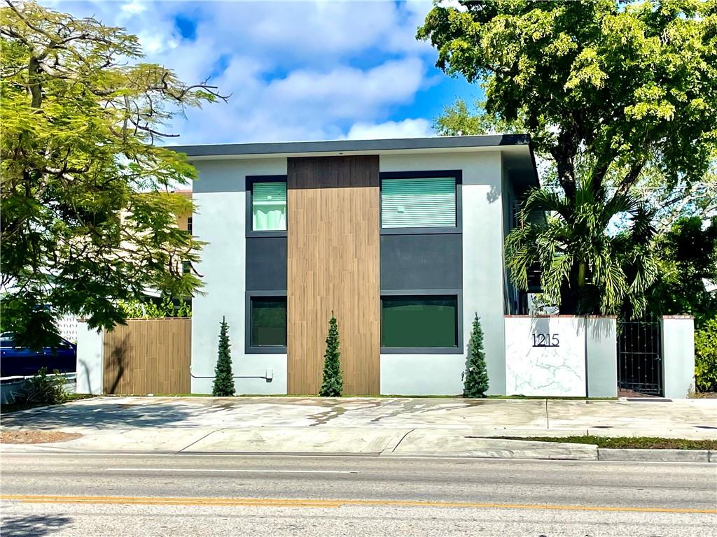 1215 E Broward Blvd