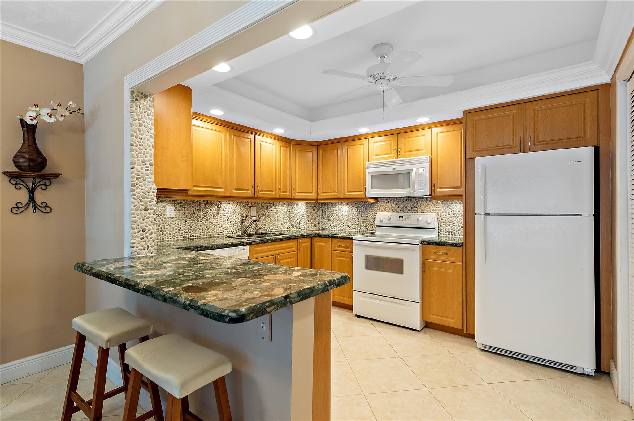 3850 Galt Ocean Dr #904,Fort Lauderdale, FL 33308