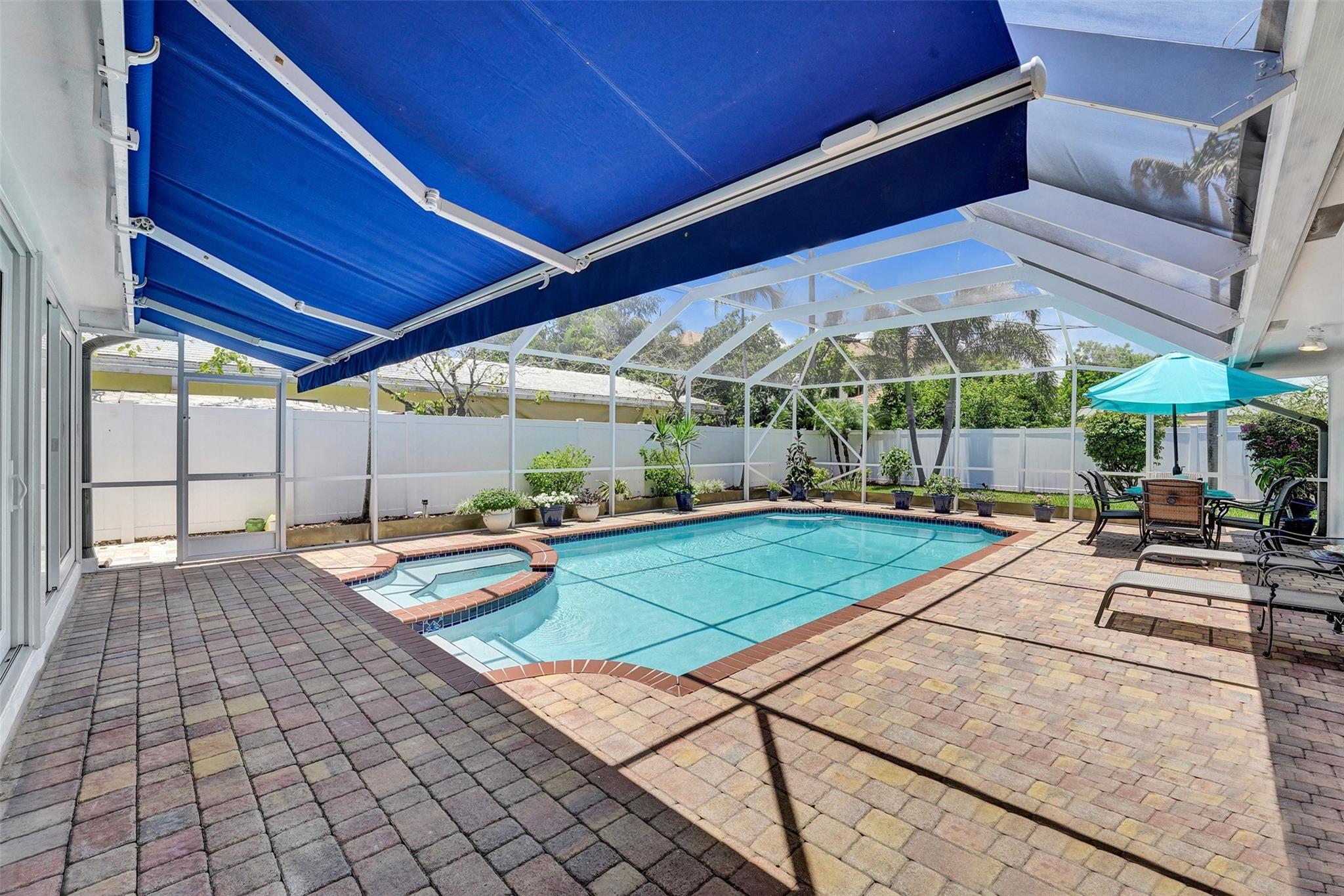 4711 Bayview Dr Fort Lauderdale, FL 33308