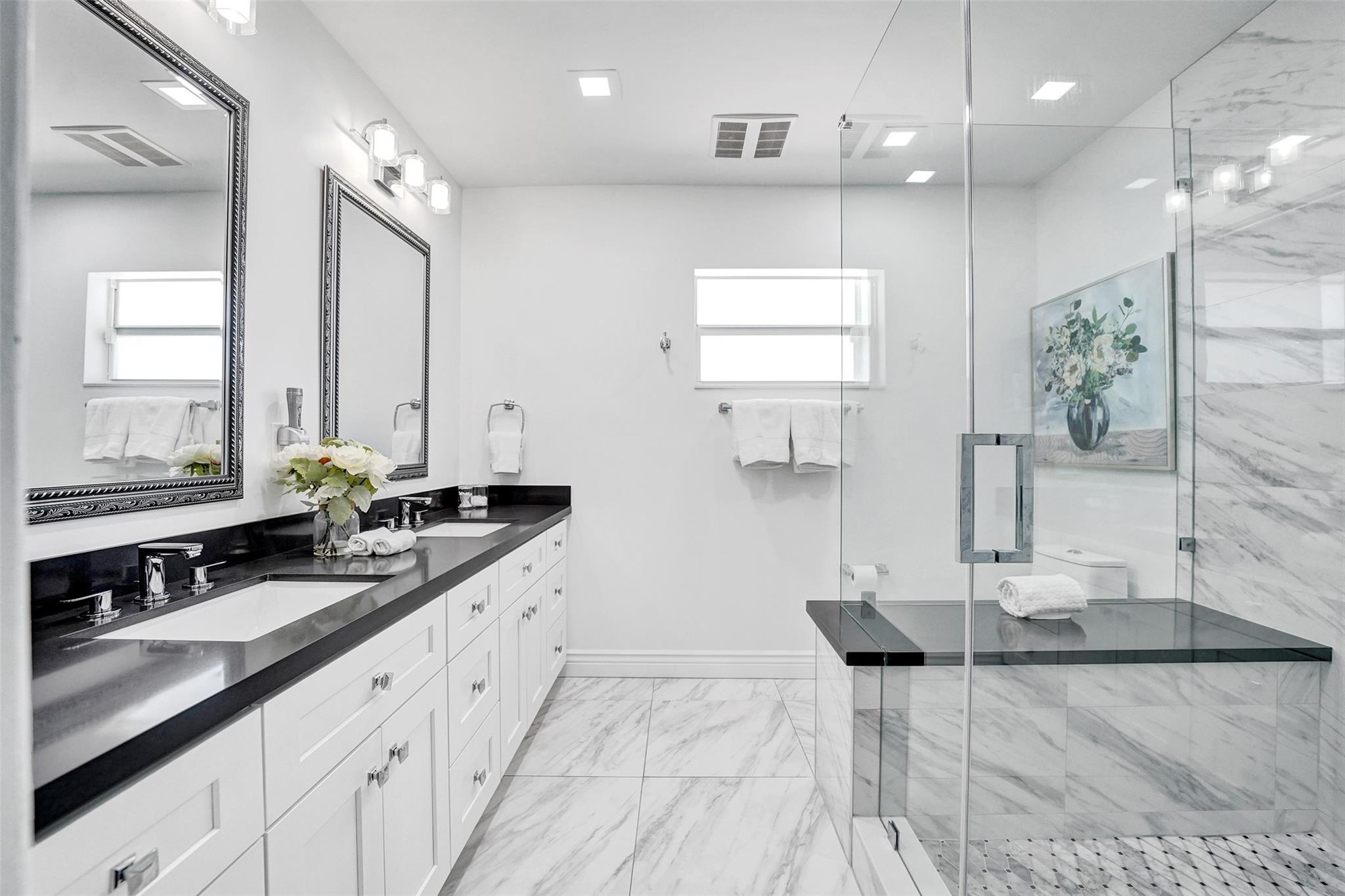 4711 Bayview Dr Fort Lauderdale, FL 33308