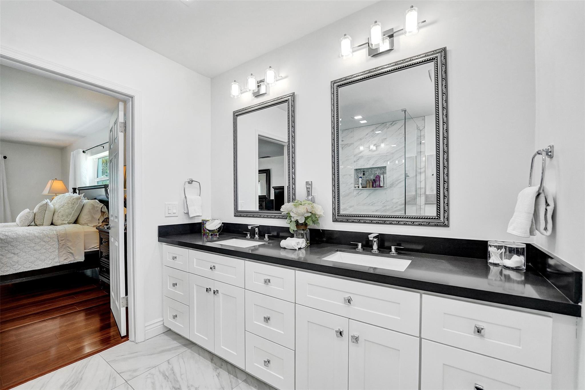 4711 Bayview Dr Fort Lauderdale, FL 33308