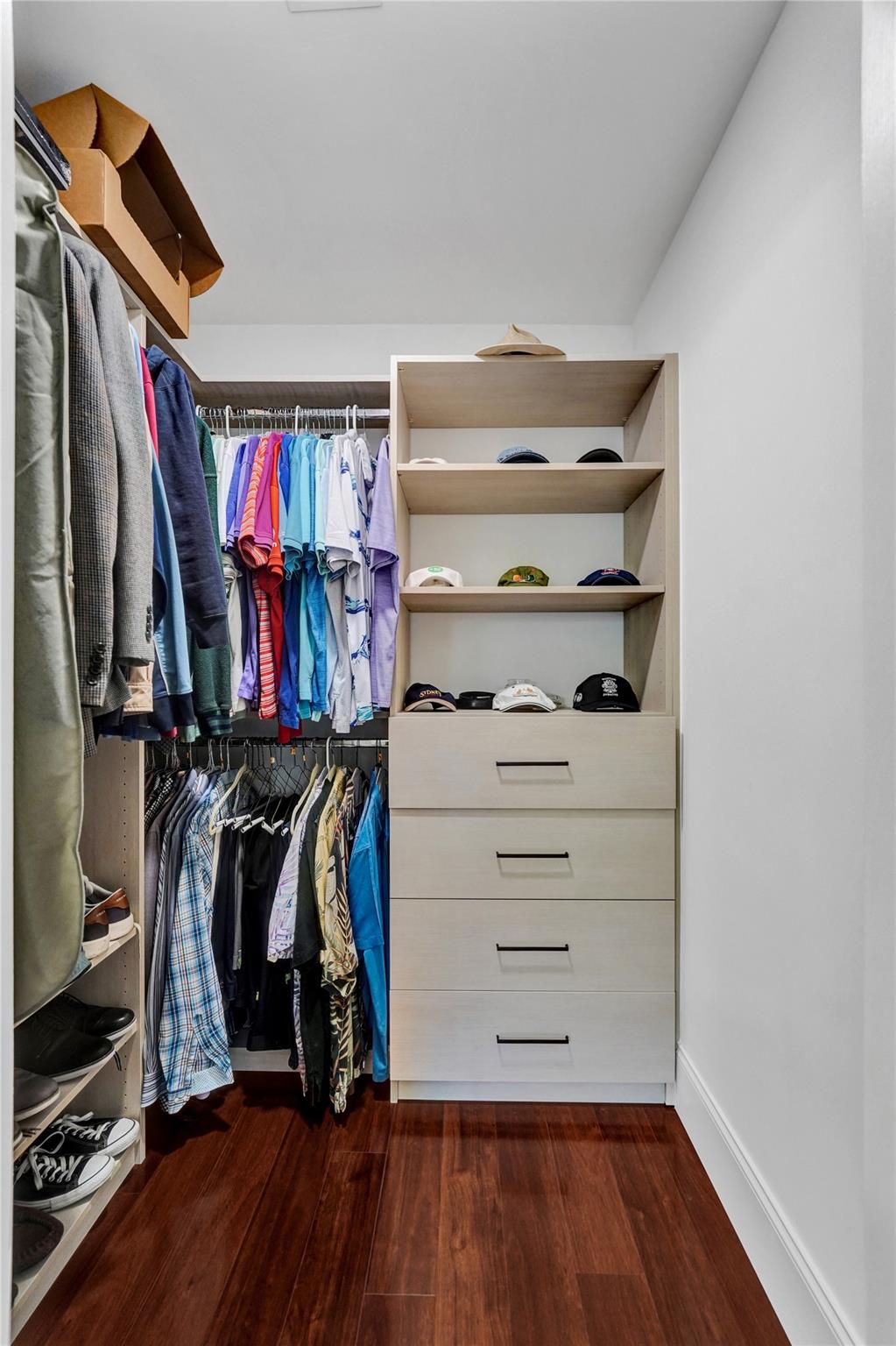 4711 Bayview Dr Fort Lauderdale, FL 33308