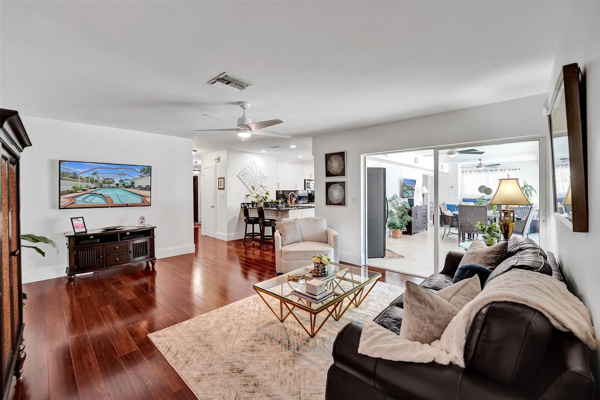 4711 Bayview Dr Fort Lauderdale, FL 33308