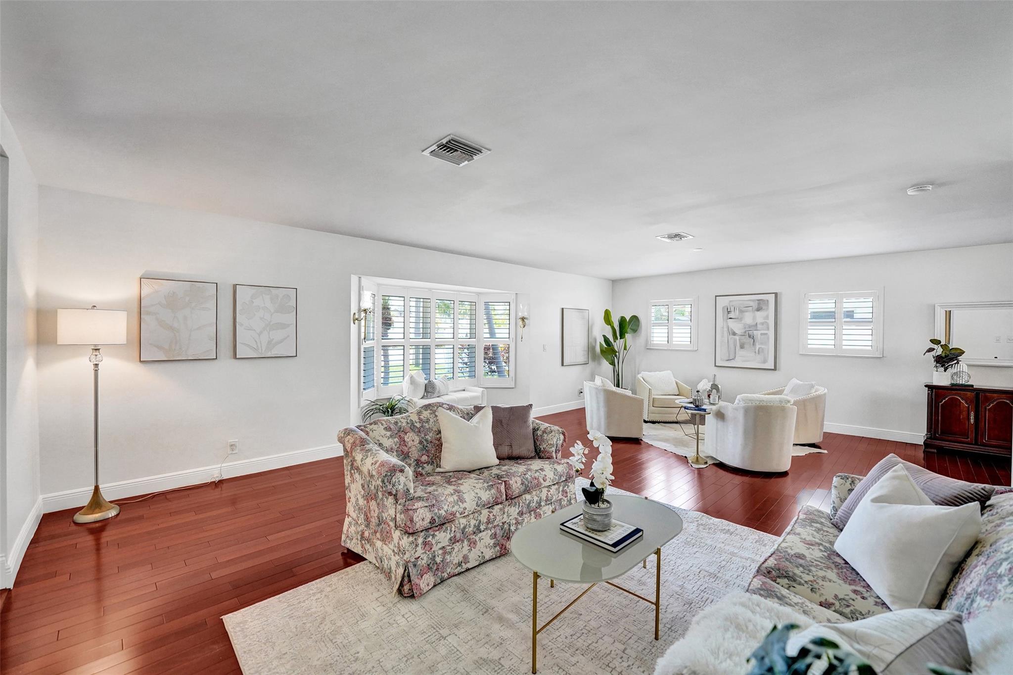 4711 Bayview Dr Fort Lauderdale, FL 33308