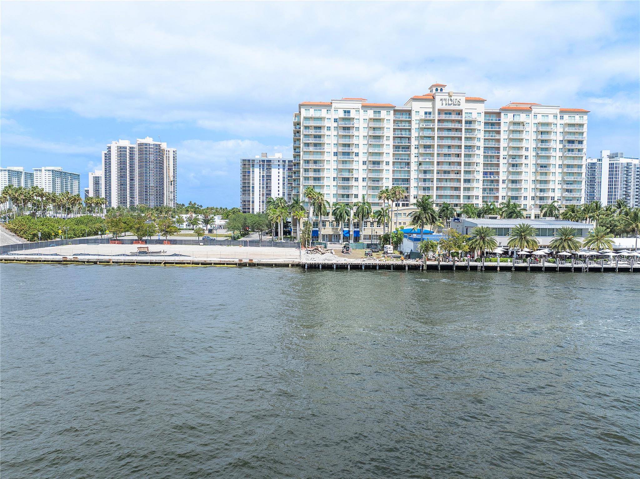 3000 E Oakland Park Blvd #405