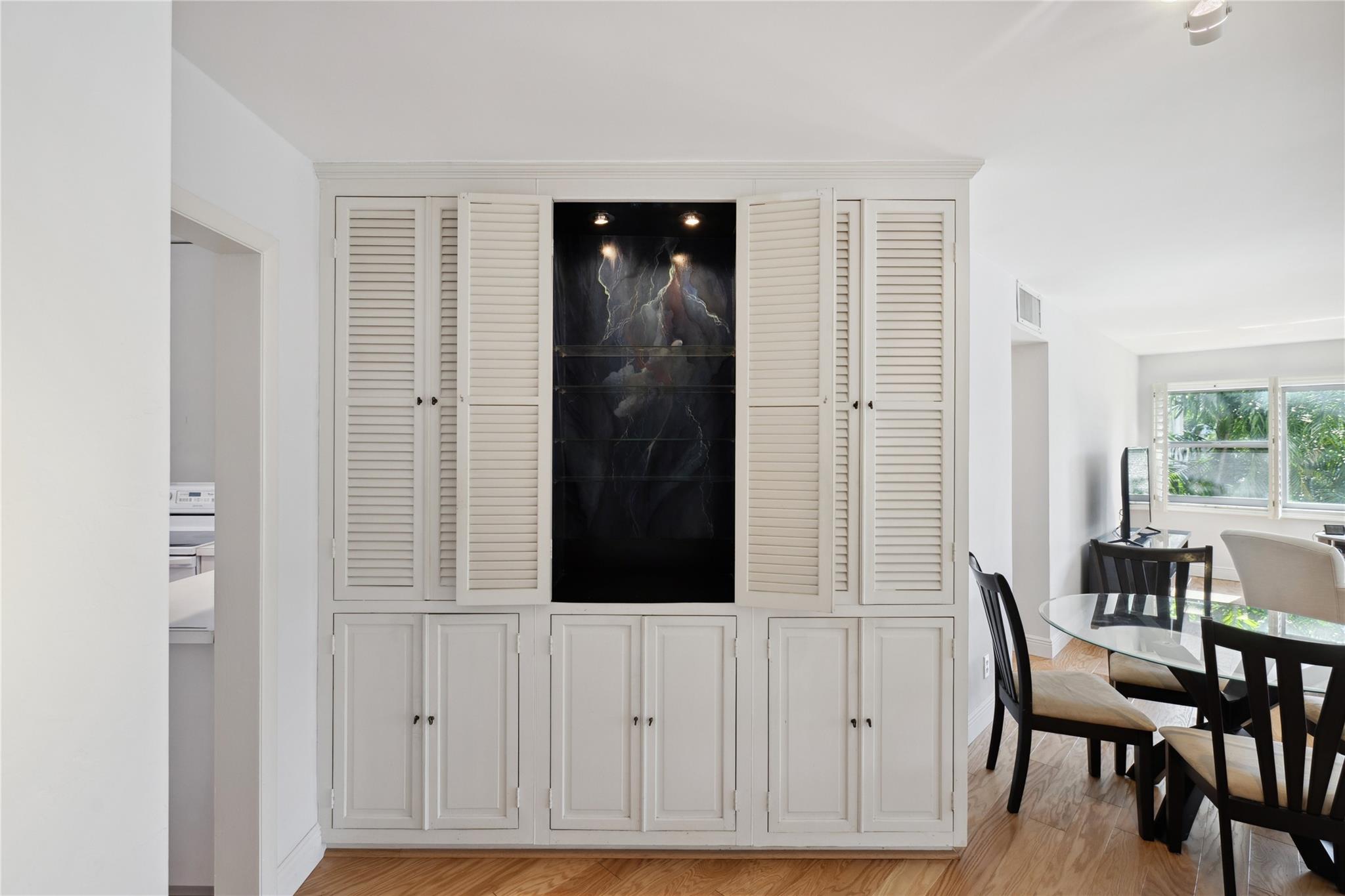 818 SE 4th St #201 Fort Lauderdale, FL 33301