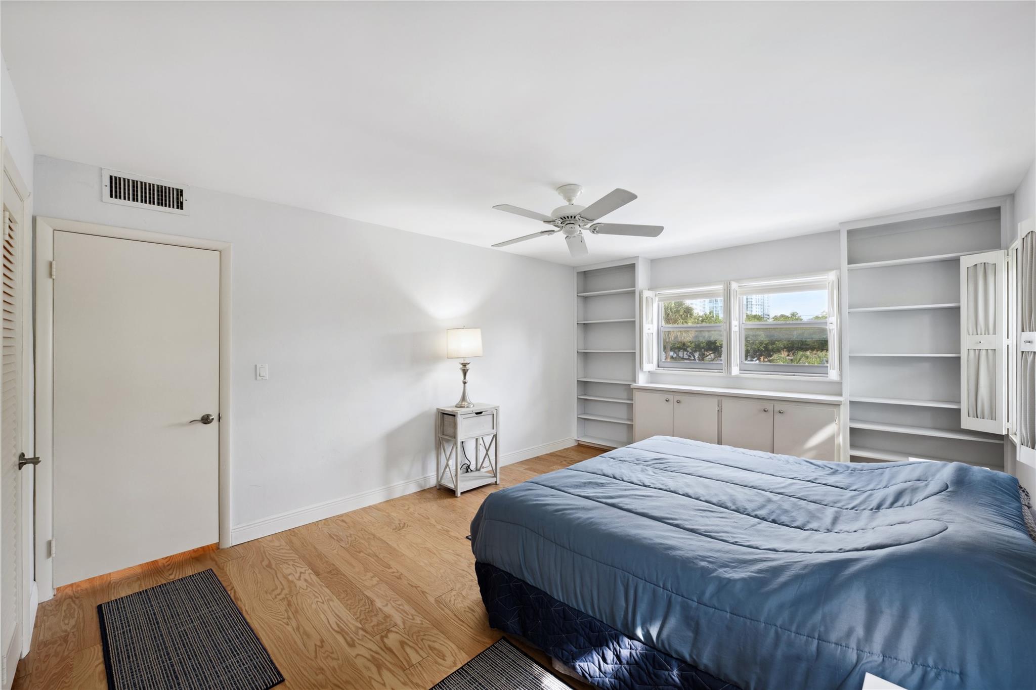 818 SE 4th St #201 Fort Lauderdale, FL 33301