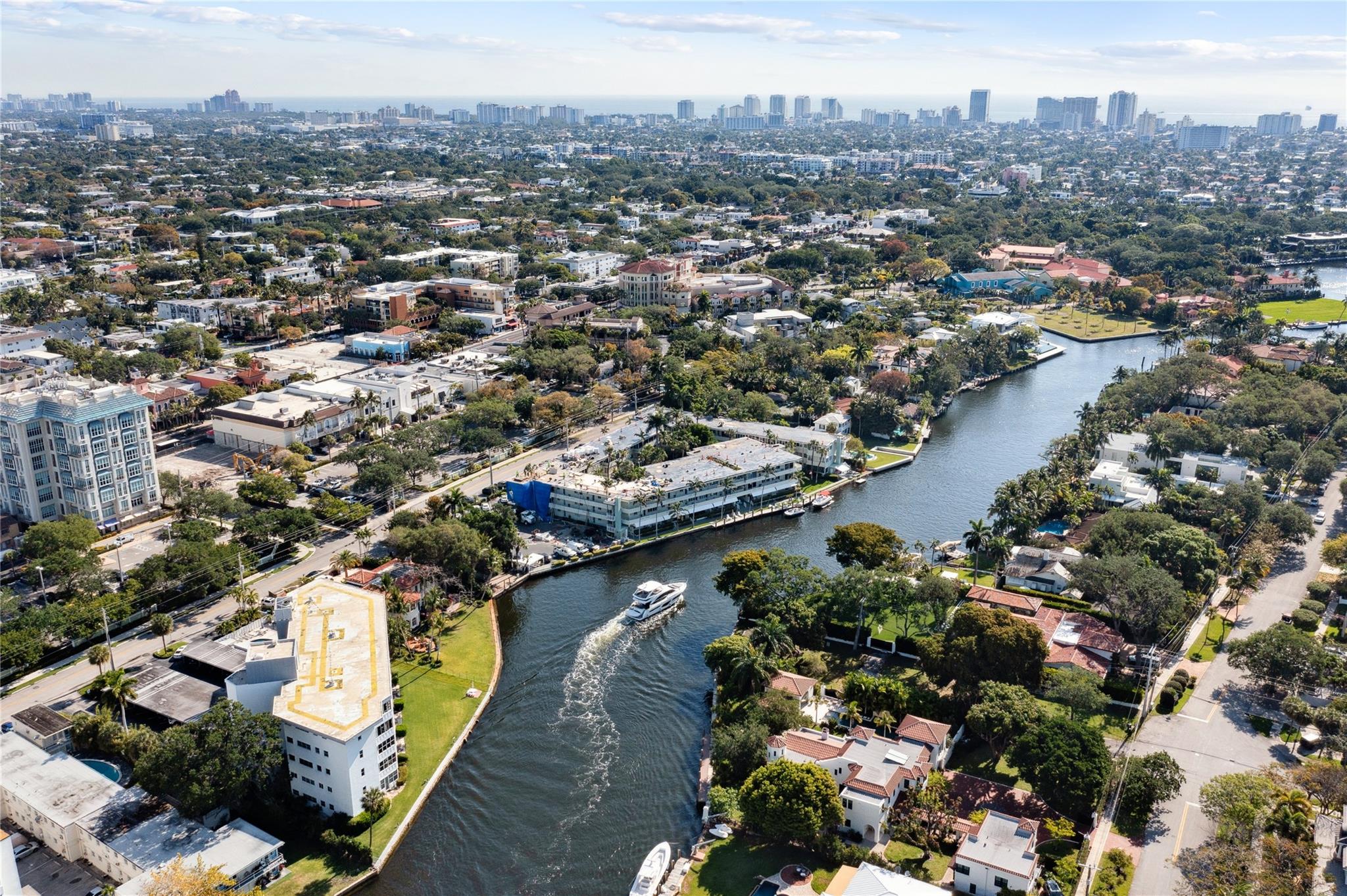 818 SE 4th St #201 Fort Lauderdale, FL 33301