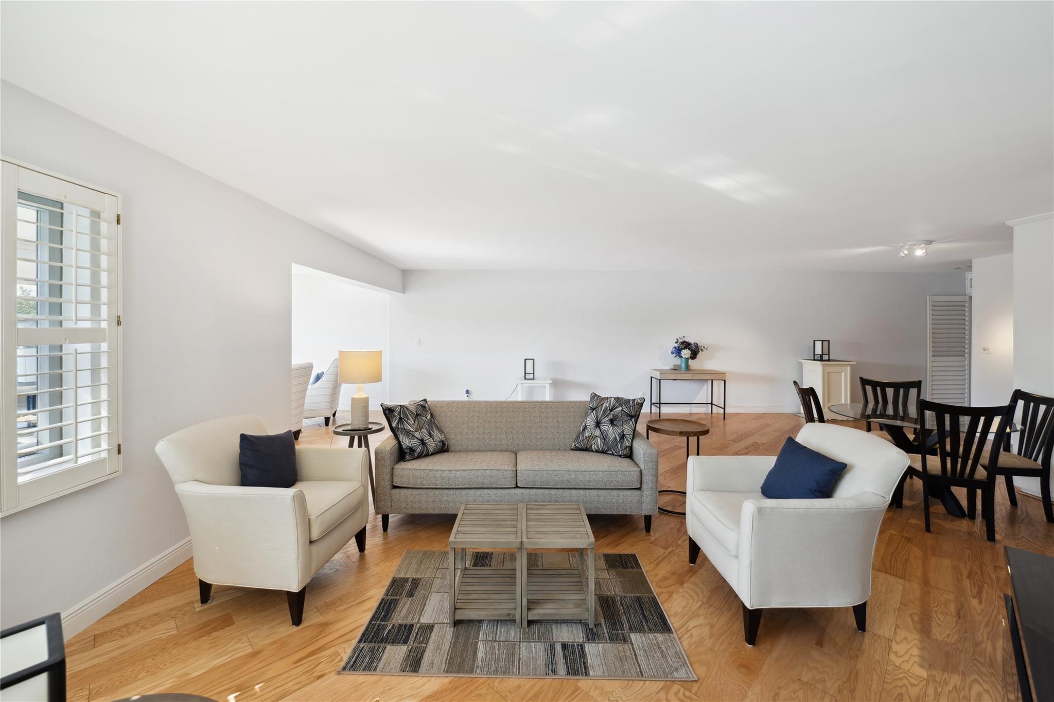 818 SE 4th St #201 Fort Lauderdale, FL 33301