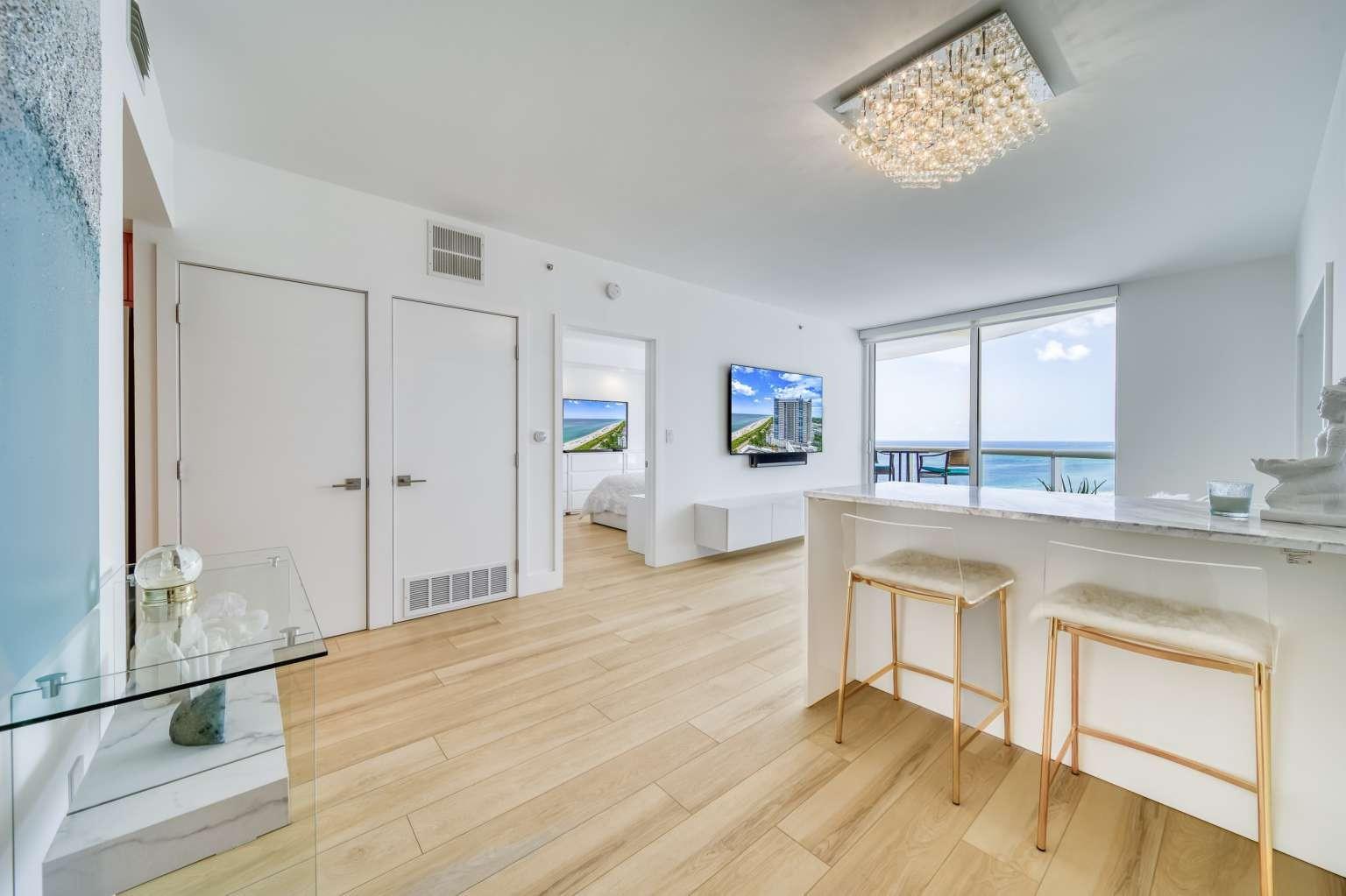 6365 Collins Ave #2406