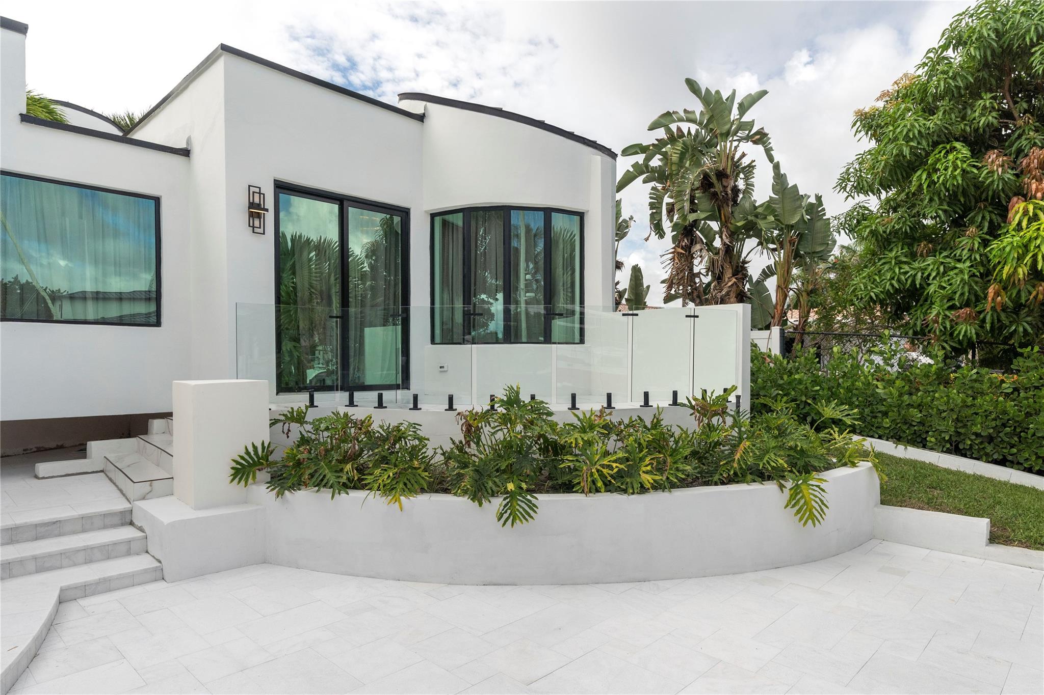 2651 NE 22nd Ct Pompano Beach, FL 33062