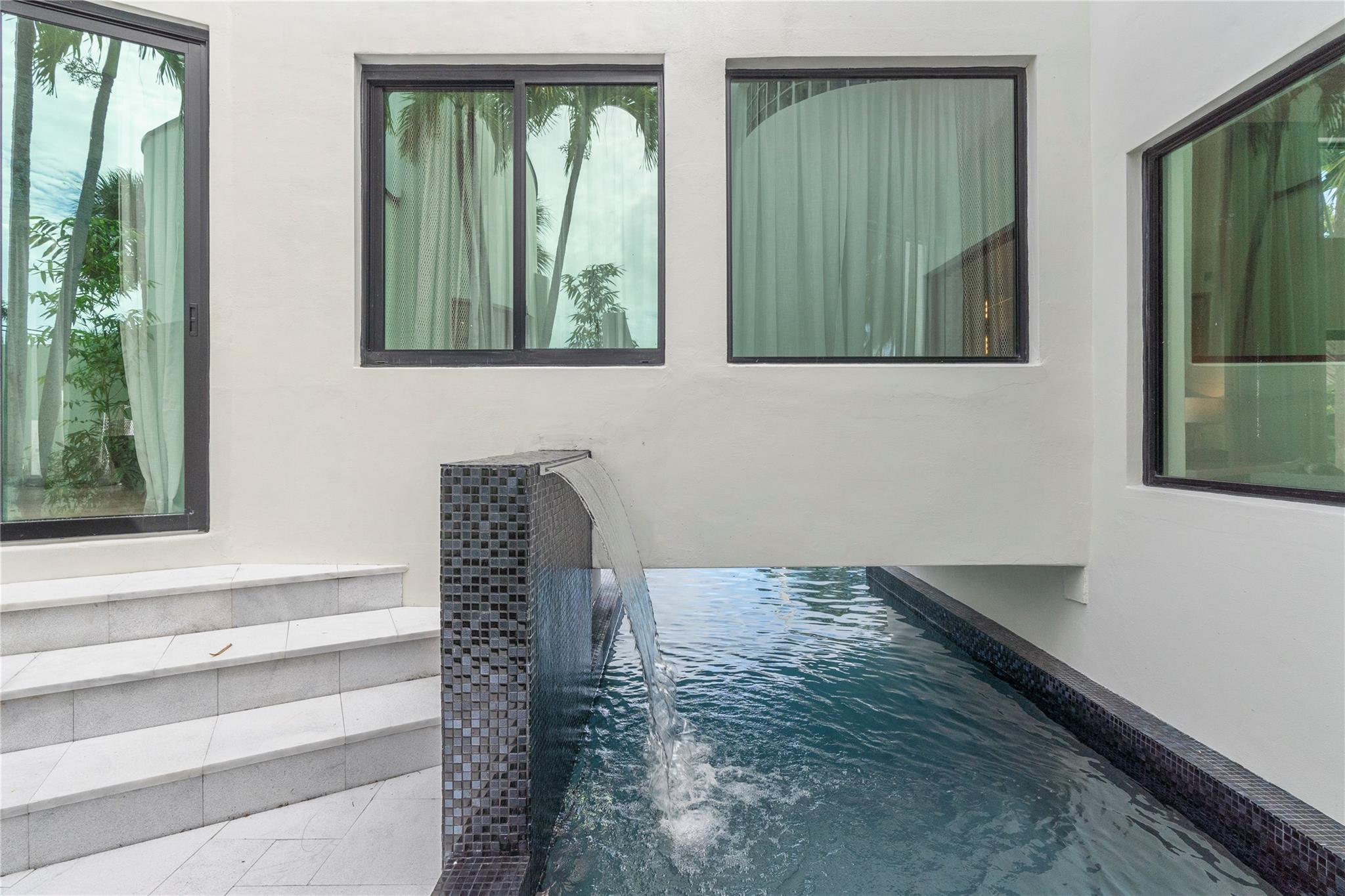 2651 NE 22nd Ct Pompano Beach, FL 33062