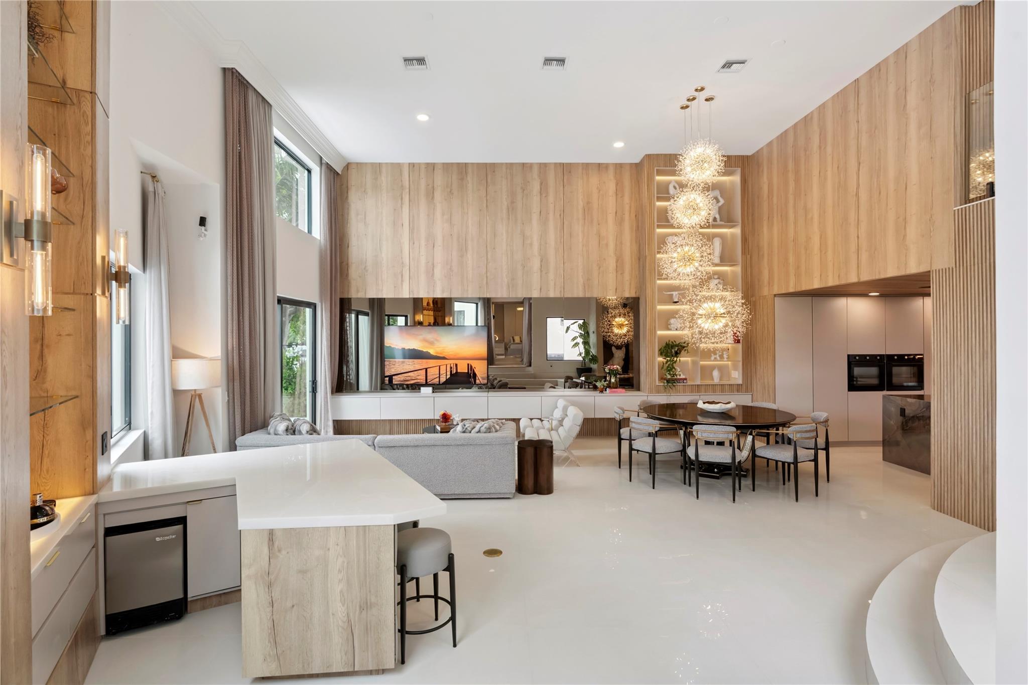 2651 NE 22nd Ct Pompano Beach, FL 33062