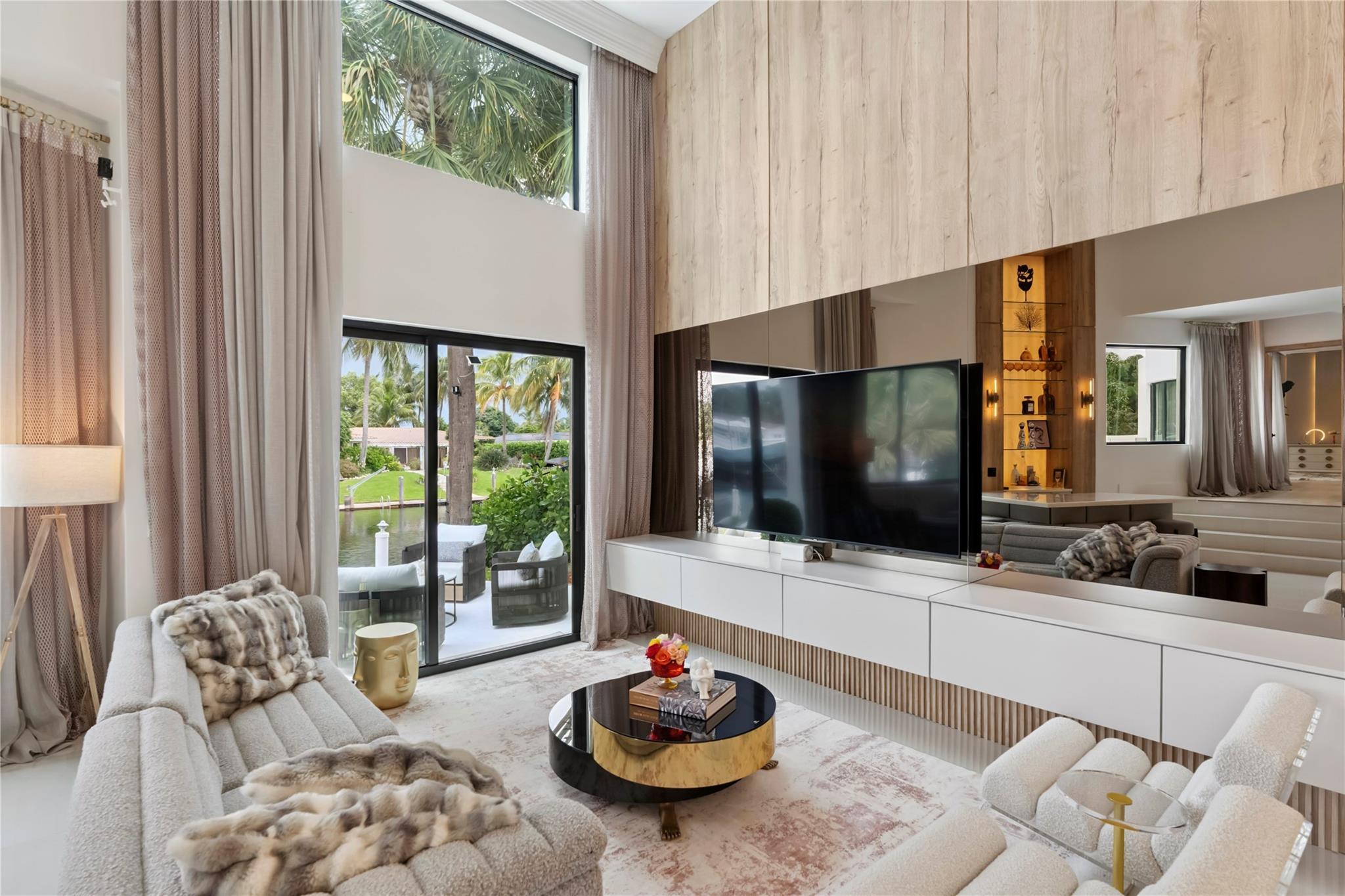 2651 NE 22nd Ct Pompano Beach, FL 33062