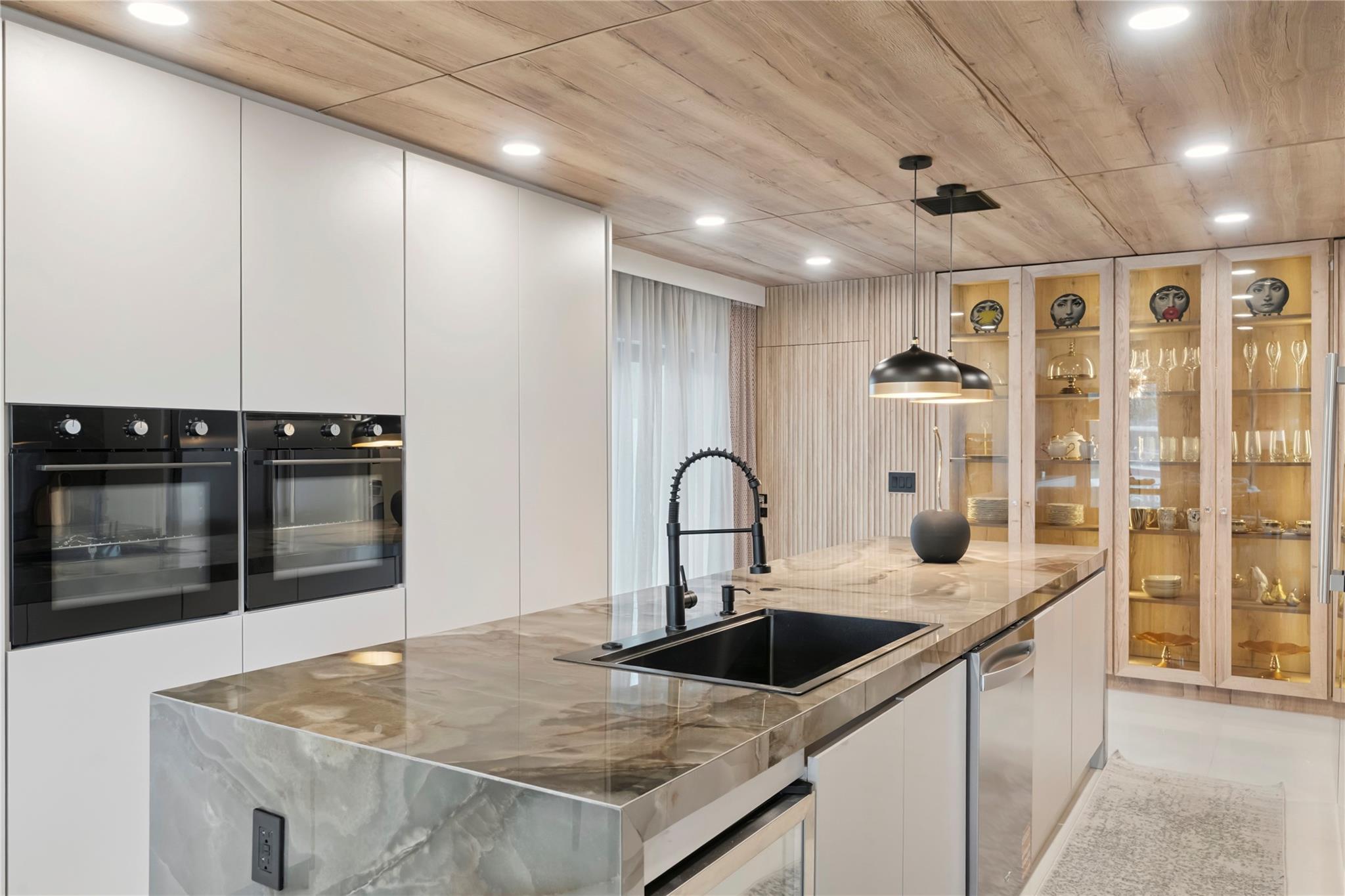 2651 NE 22nd Ct Pompano Beach, FL 33062