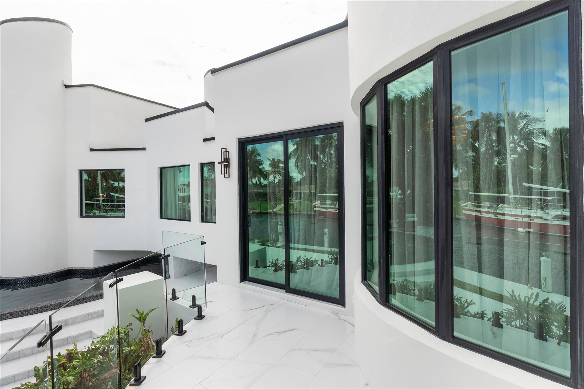 2651 NE 22nd Ct Pompano Beach, FL 33062