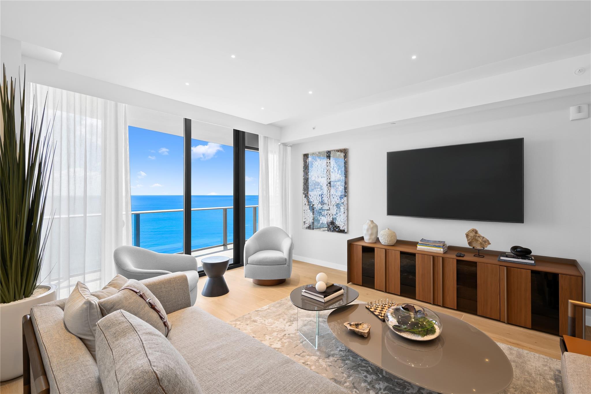 1116 N Ocean Blvd #1502 Pompano Beach, FL 33062