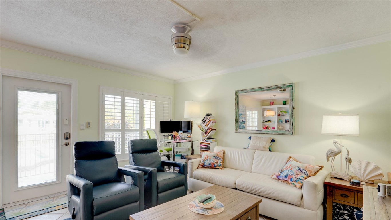 2811 NE 51st #5 Fort Lauderdale, FL 33308