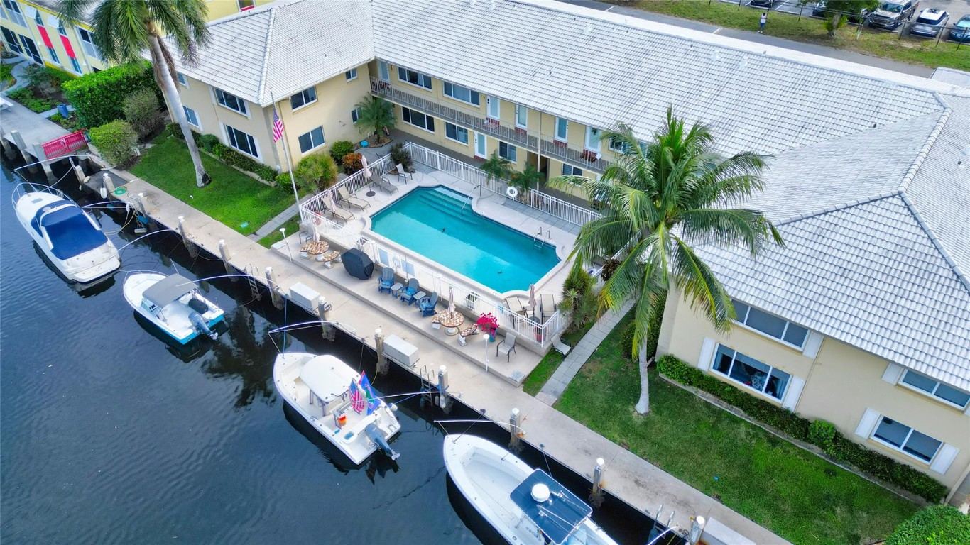 2811 NE 51st #5 Fort Lauderdale, FL 33308