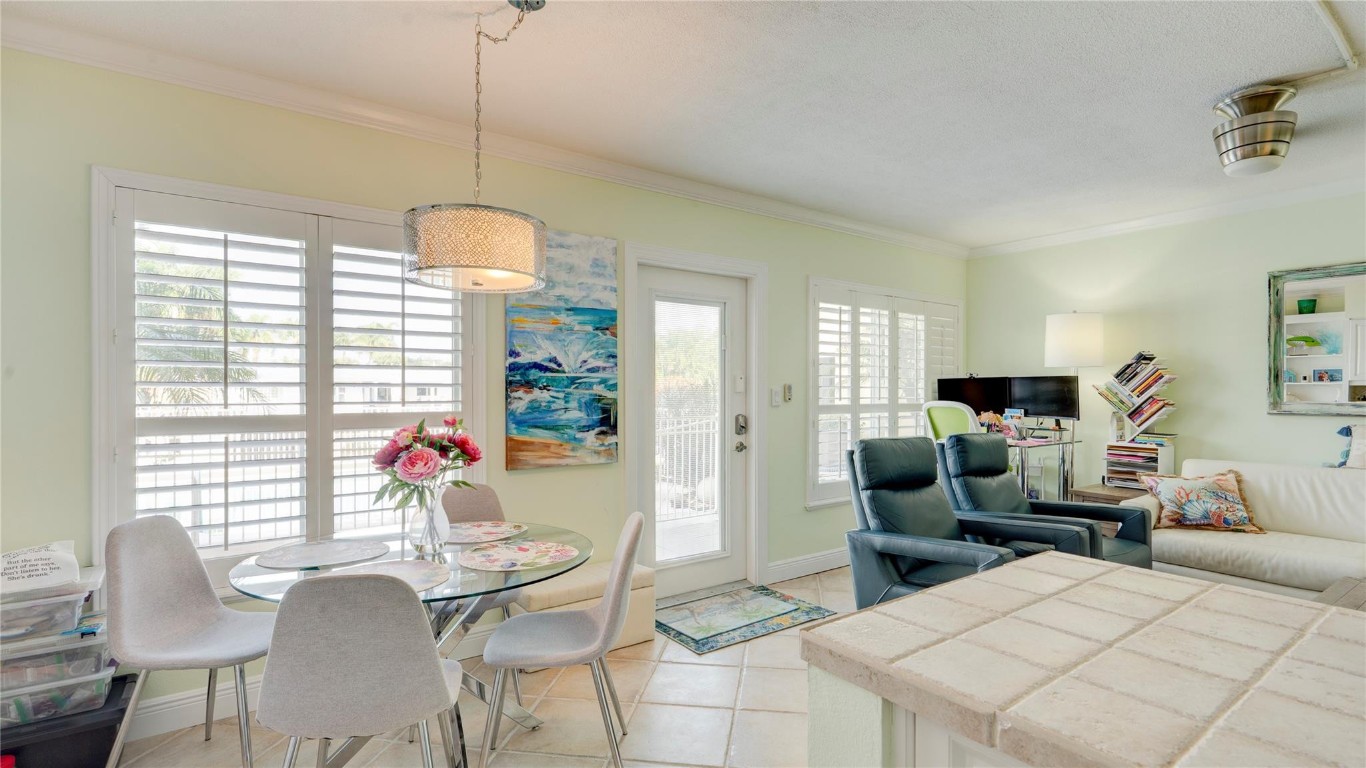 2811 NE 51st #5 Fort Lauderdale, FL 33308