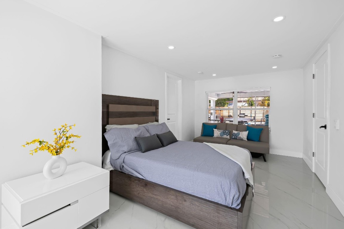 865 NE 23rd Pompano Beach, FL 33062