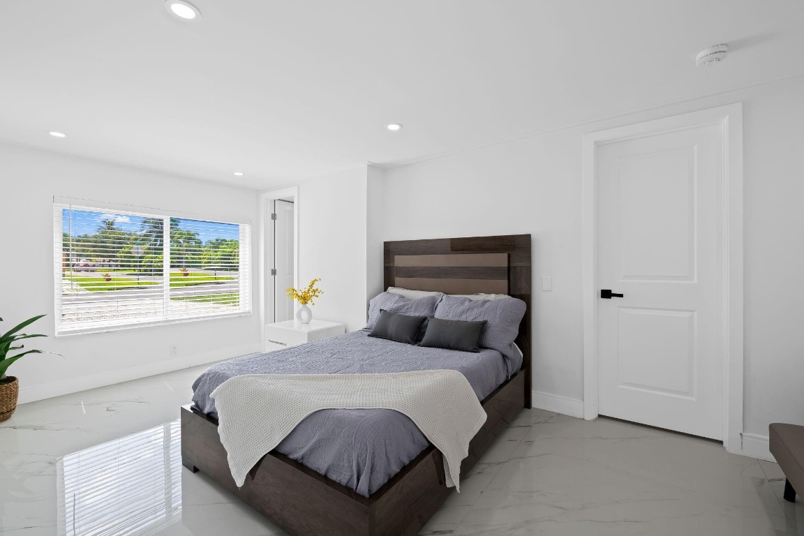 865 NE 23rd Pompano Beach, FL 33062