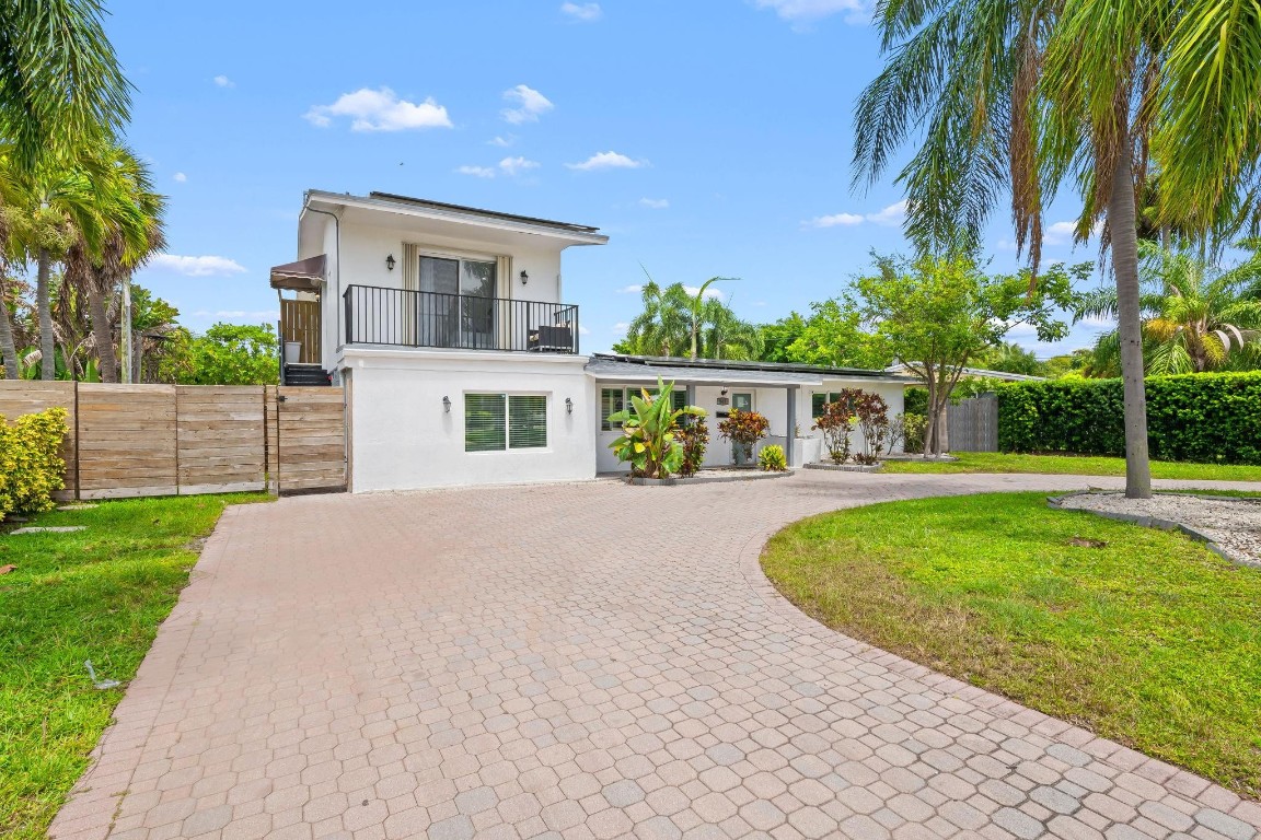 865 NE 23rd Pompano Beach, FL 33062